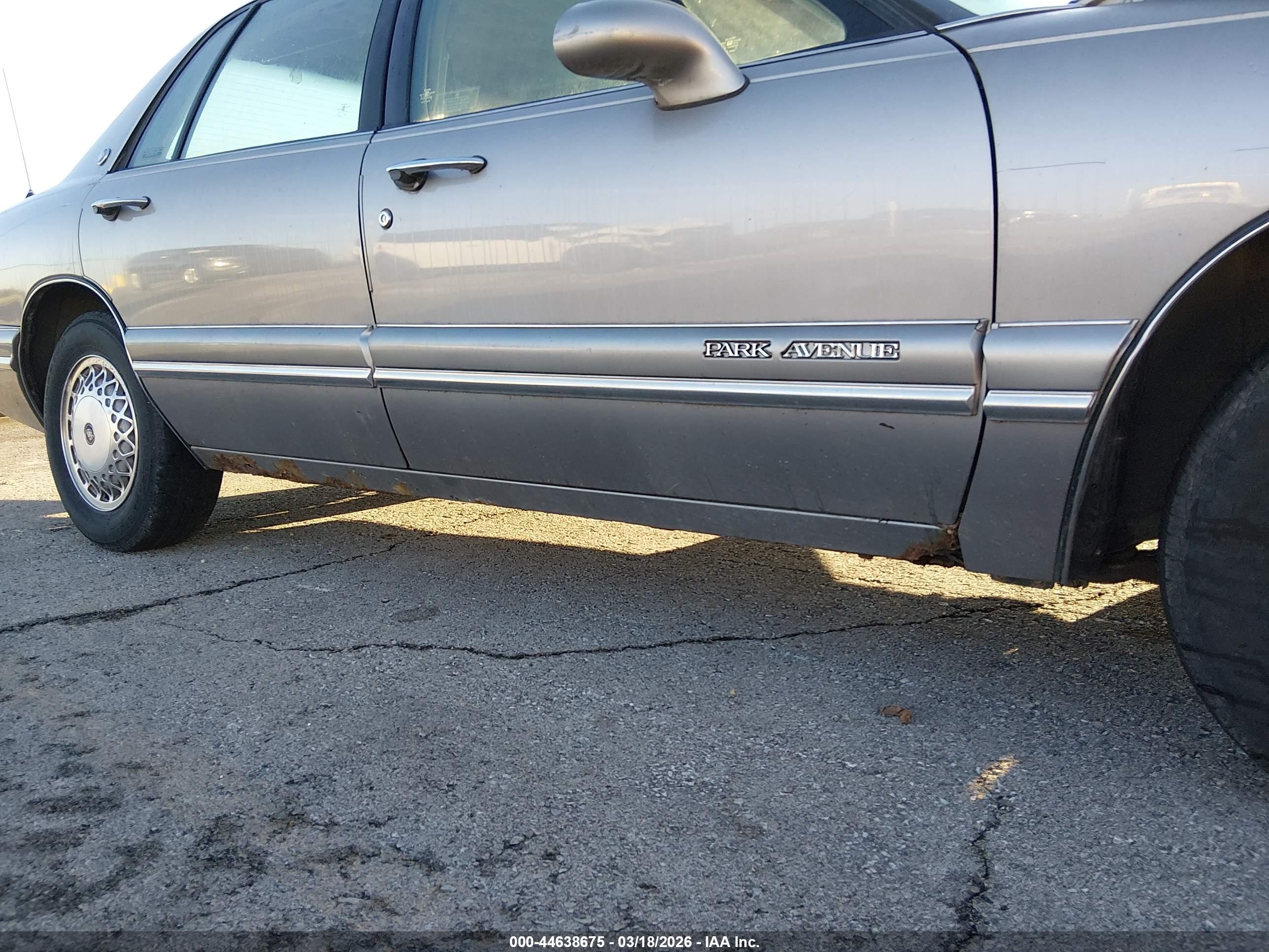 1995 Buick Park Avenue   Tan vin: 1G4CW52K9SH614410