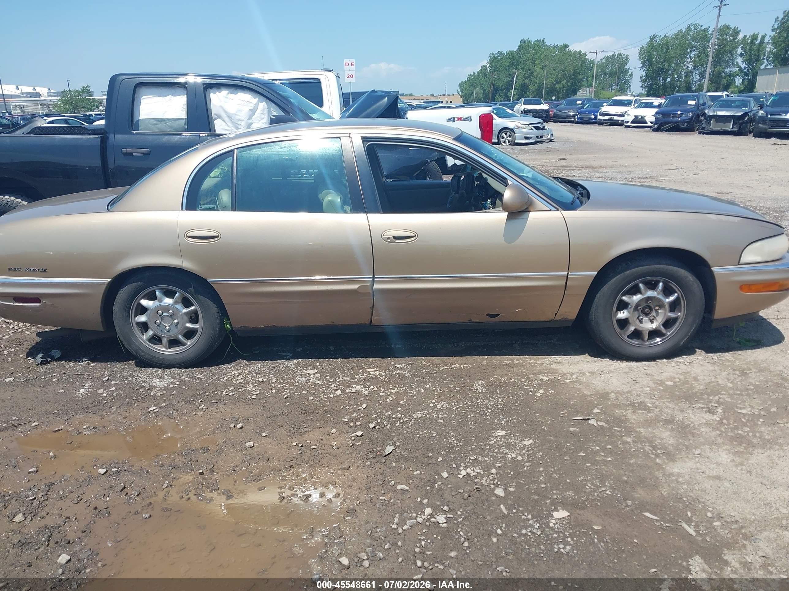 1999 Buick Park Avenue Gold vin: 1G4CW52K9X4639337