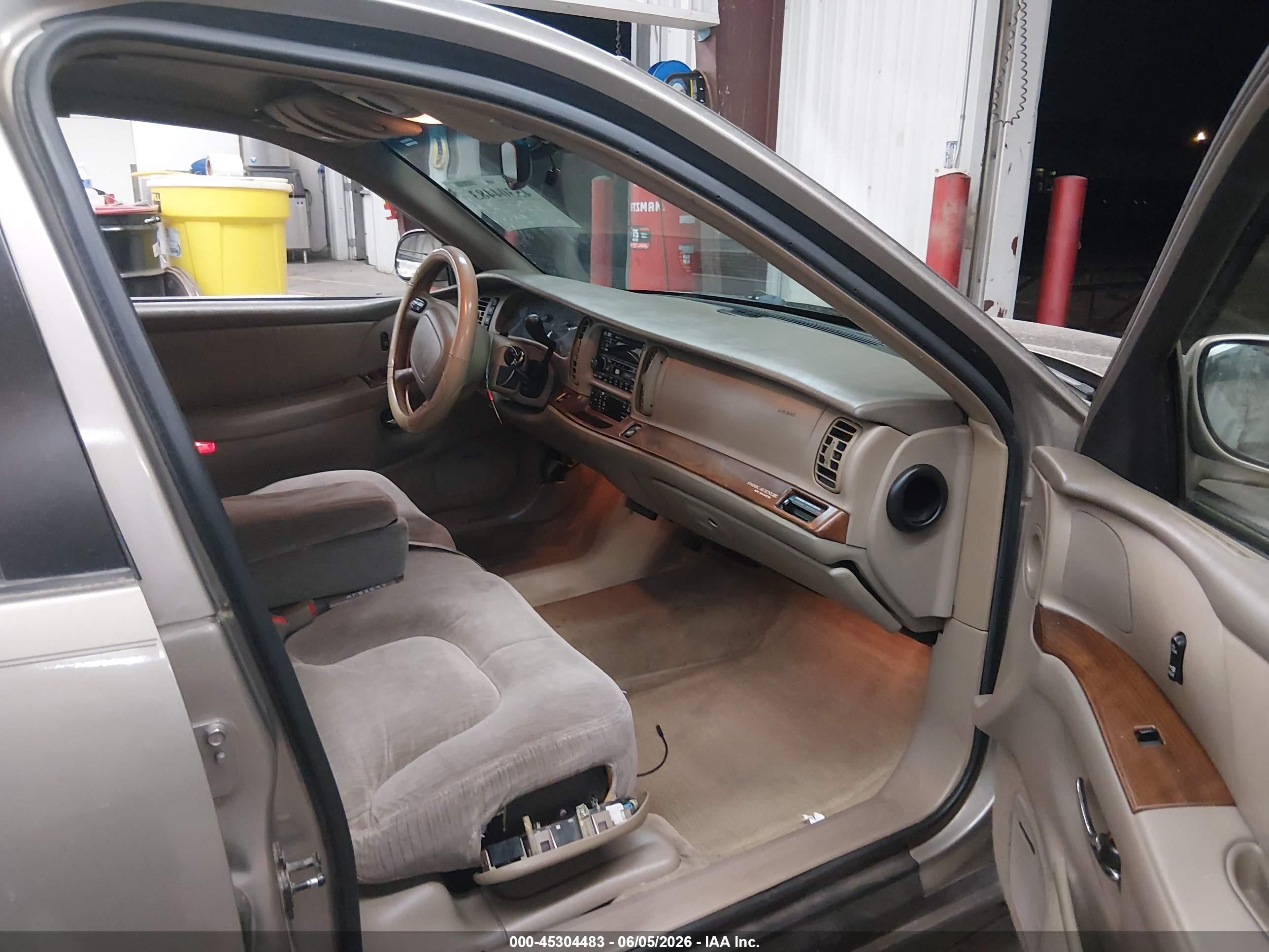 2000 Buick Park Avenue   Tan vin: 1G4CW52K9Y4217344