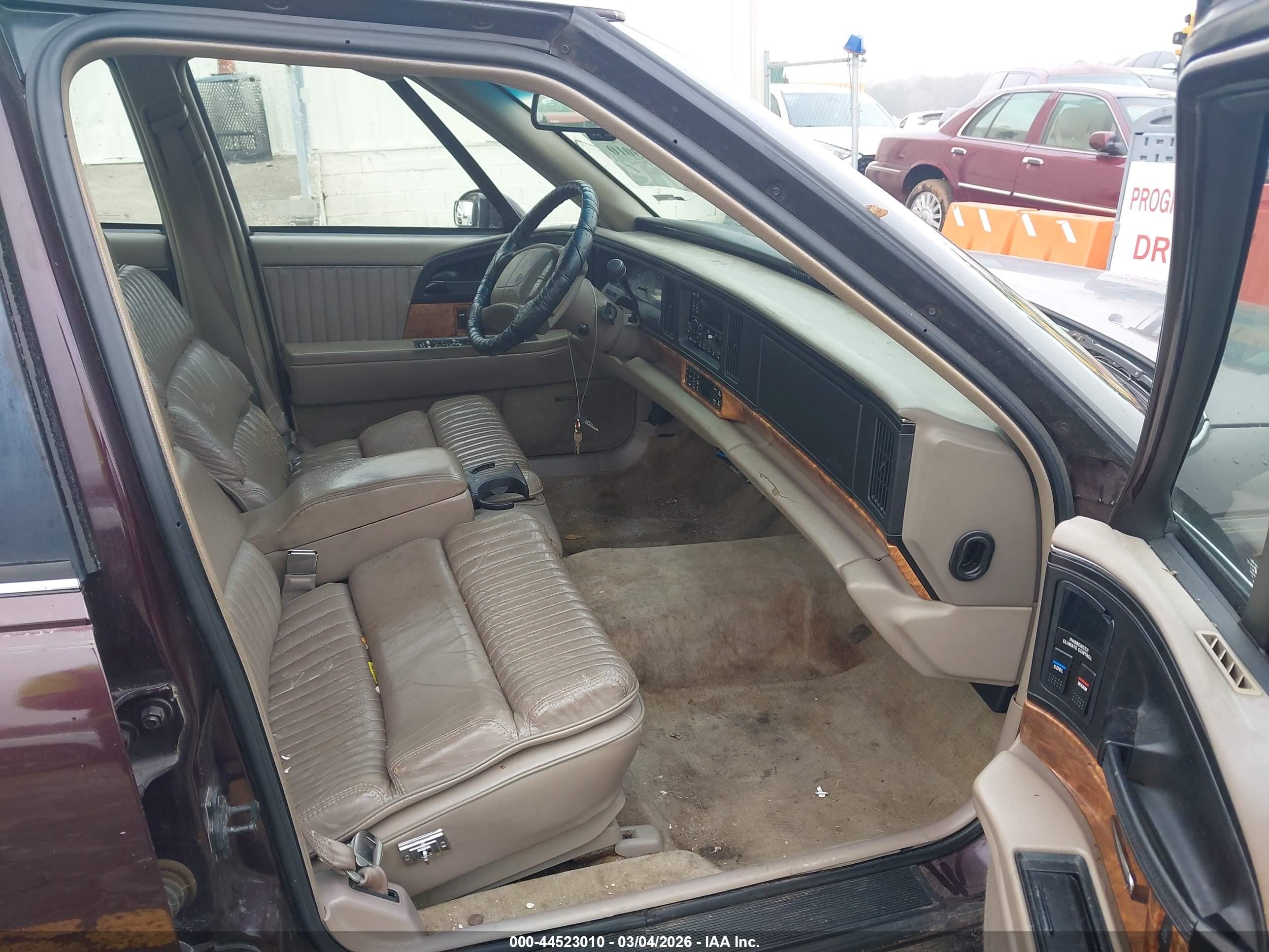 1996 Buick Park Avenue   Purple vin: 1G4CW52KXTH614112