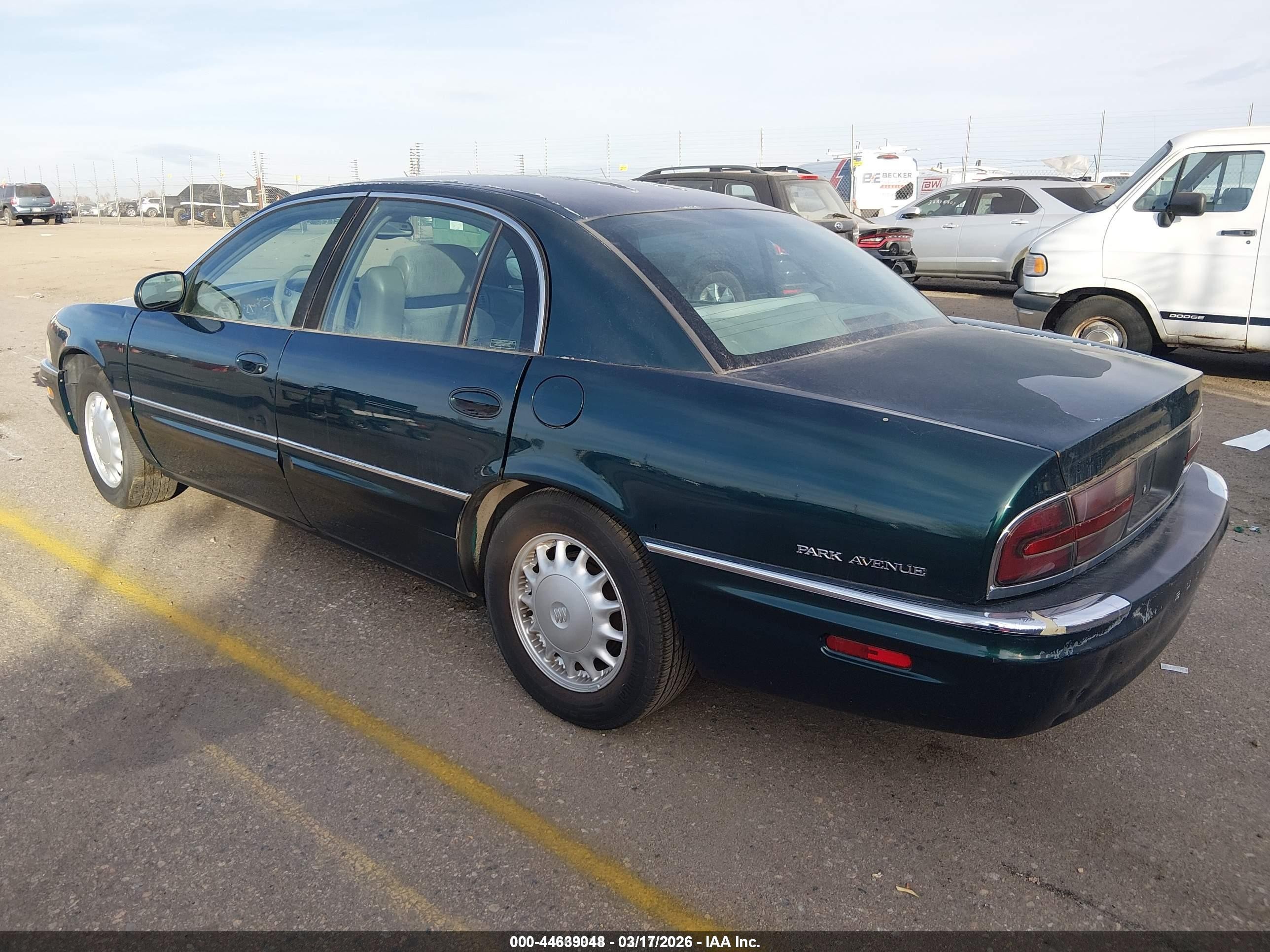 1999 Buick Park Avenue   Green vin: 1G4CW52KXX4632218