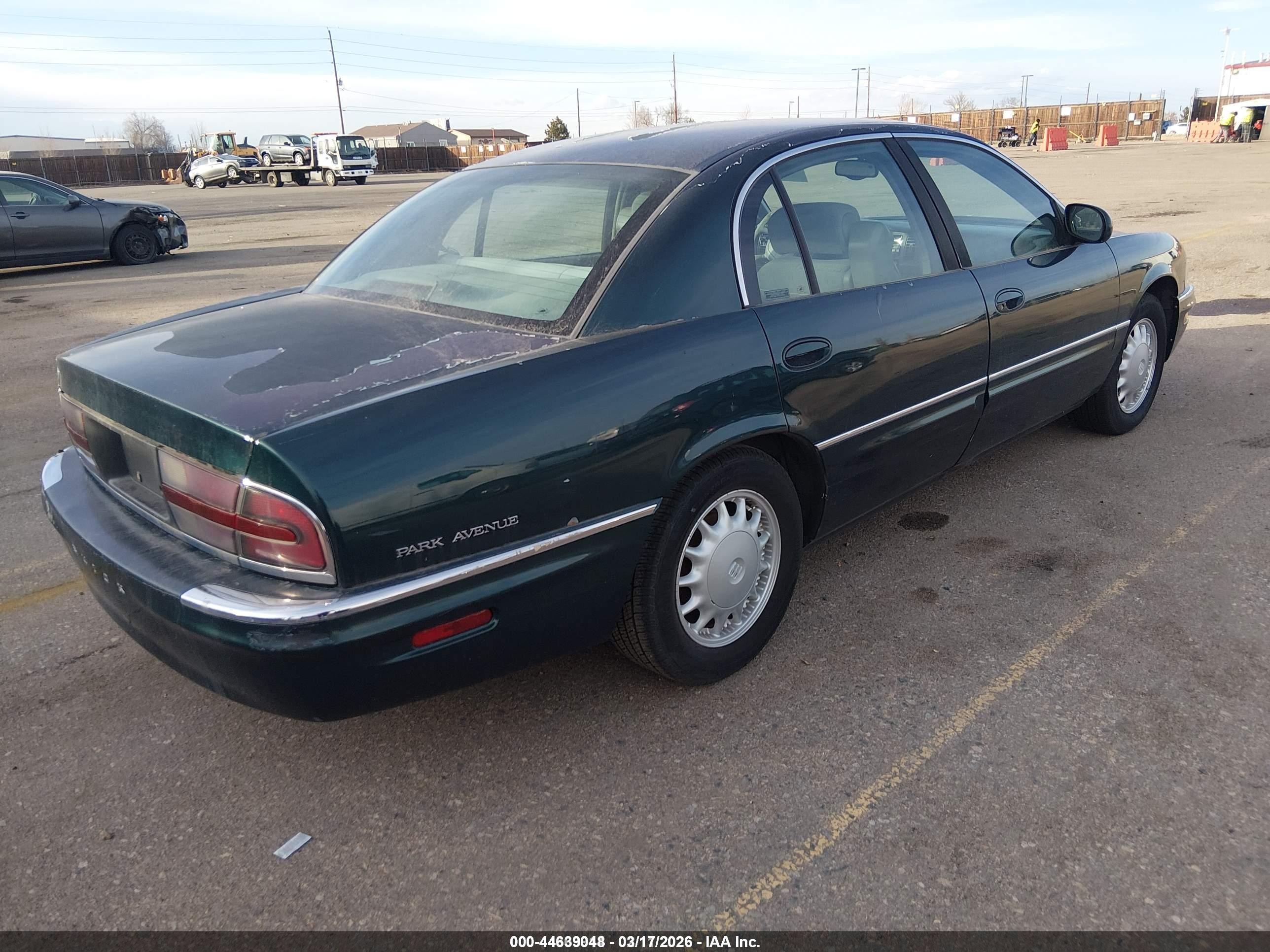 1999 Buick Park Avenue   Green vin: 1G4CW52KXX4632218