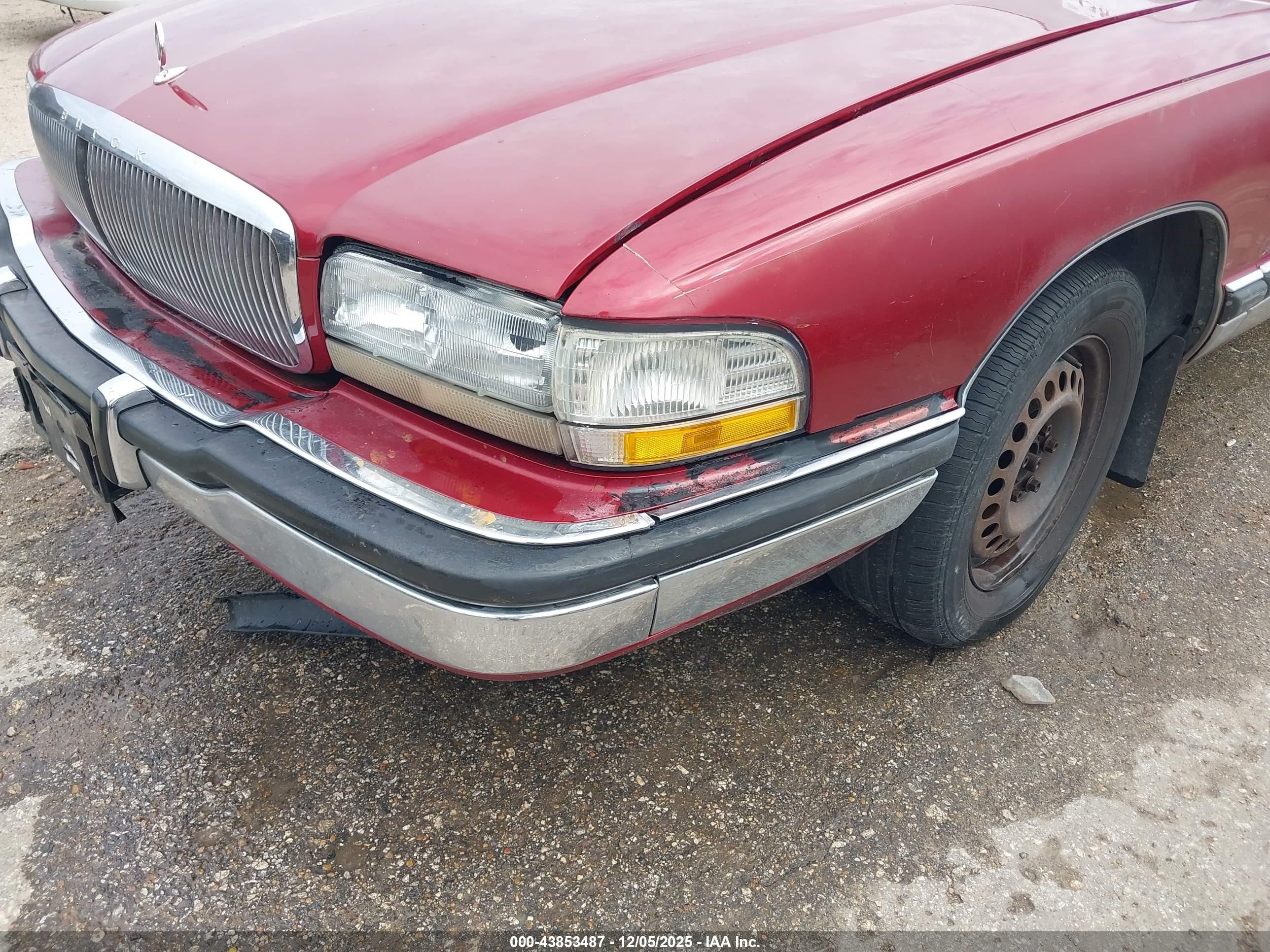 1992 Buick Park Avenue   Red vin: 1G4CW53L0N1618351