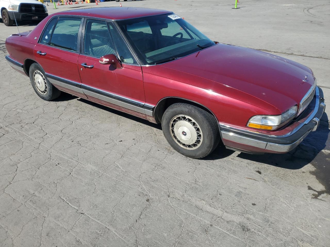 1993 Buick Park Avenue Maroon vin: 1G4CW53L1P1622105