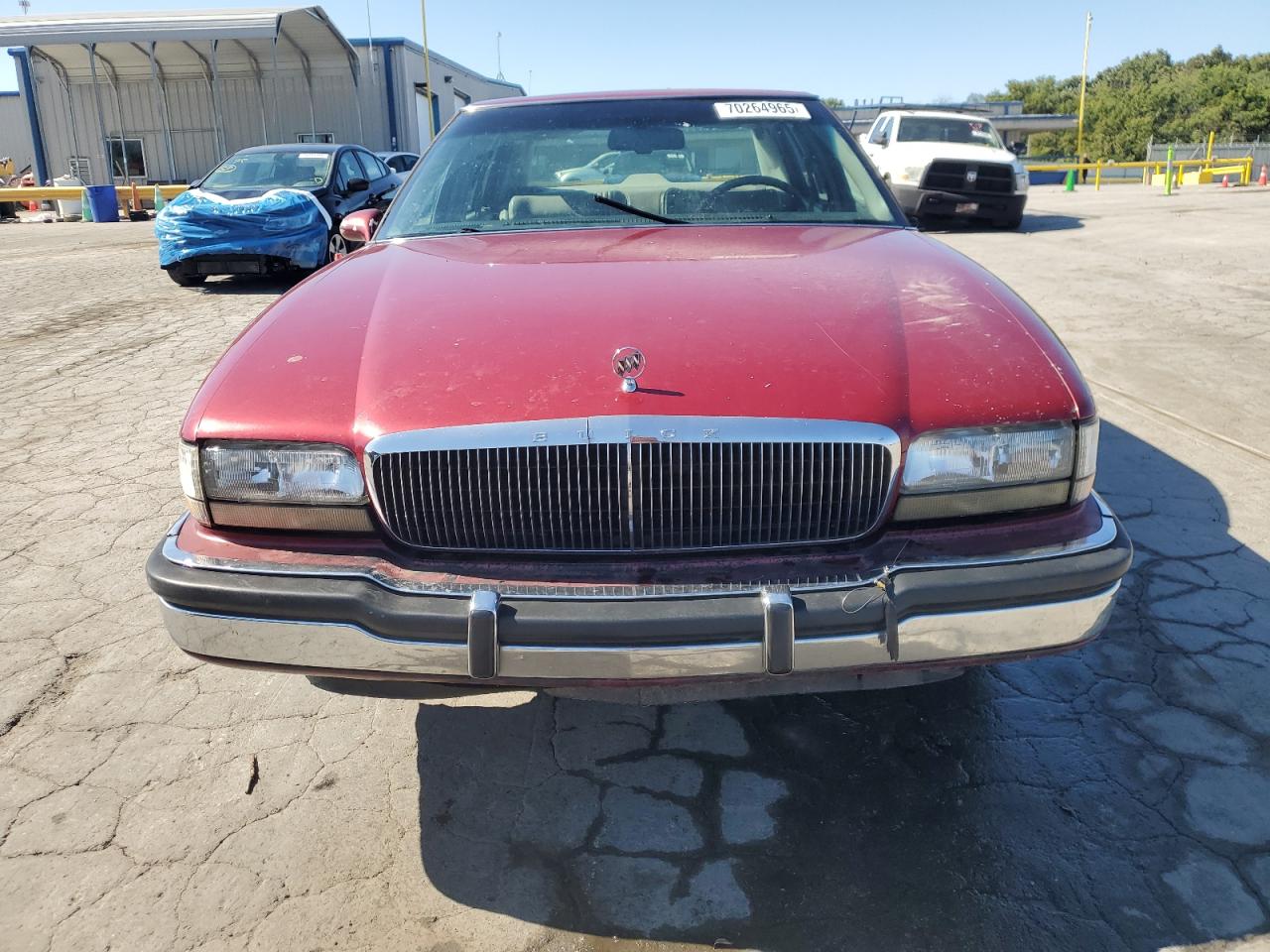 1993 Buick Park Avenue Maroon vin: 1G4CW53L1P1622105