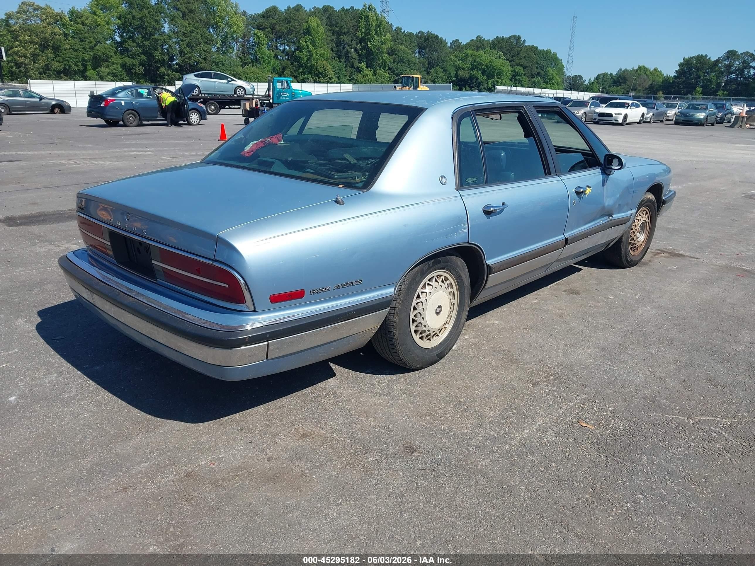 1992 Buick Park Avenue   Blue vin: 1G4CW53L3N1659928