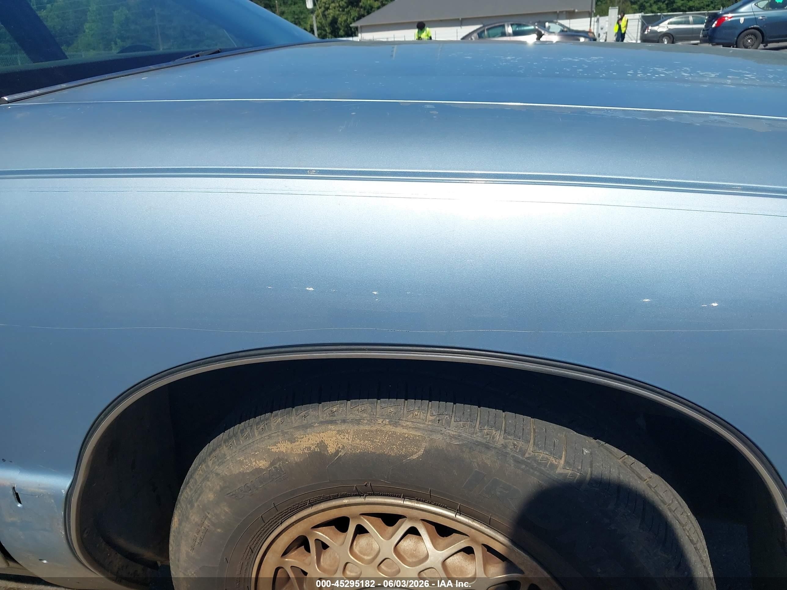 1992 Buick Park Avenue   Blue vin: 1G4CW53L3N1659928