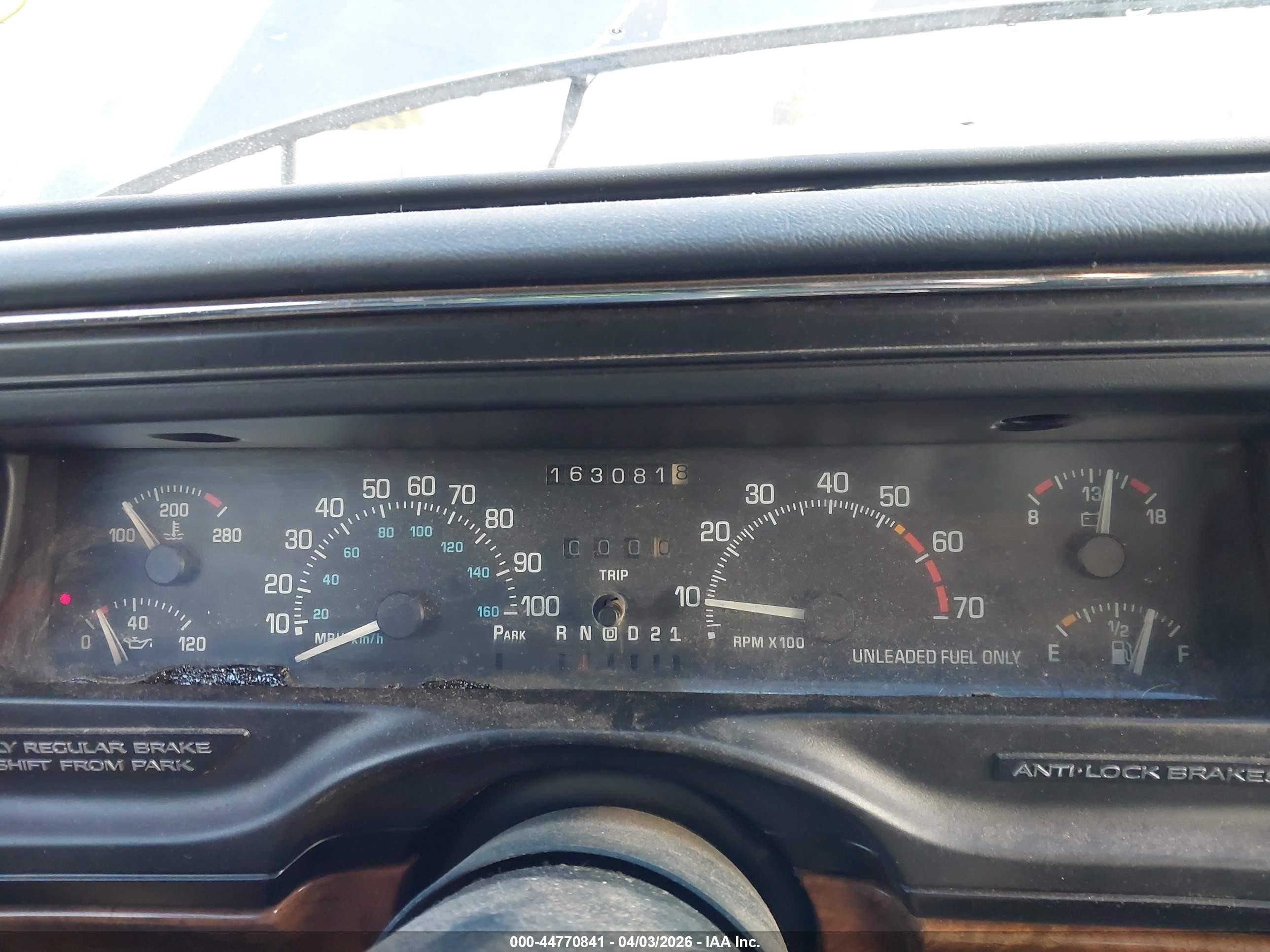 1993 Buick Park Avenue   Blue vin: 1G4CW53L3P1600512