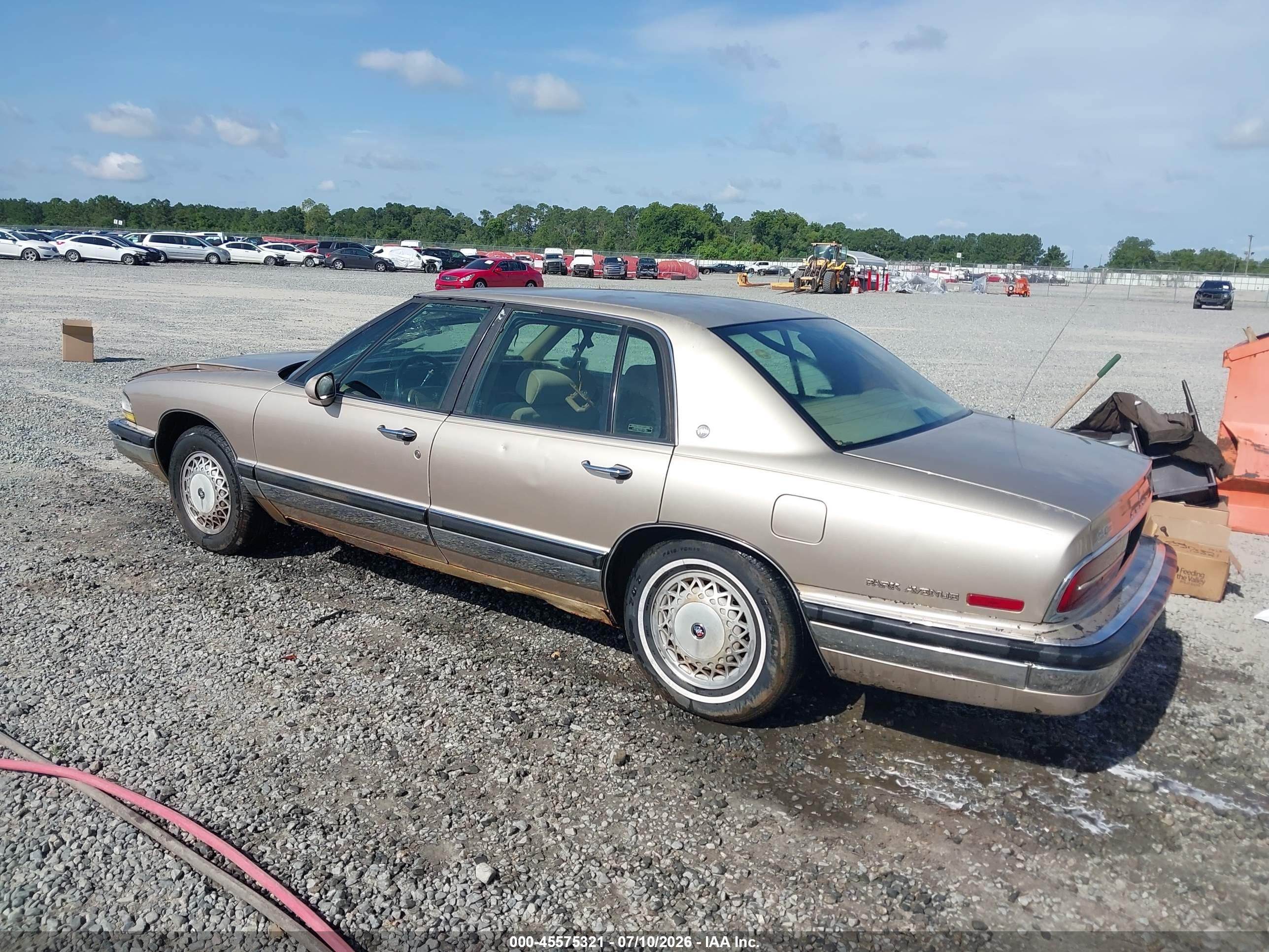 1992 Buick Park Avenue   Champagne vin: 1G4CW53L4N1666631