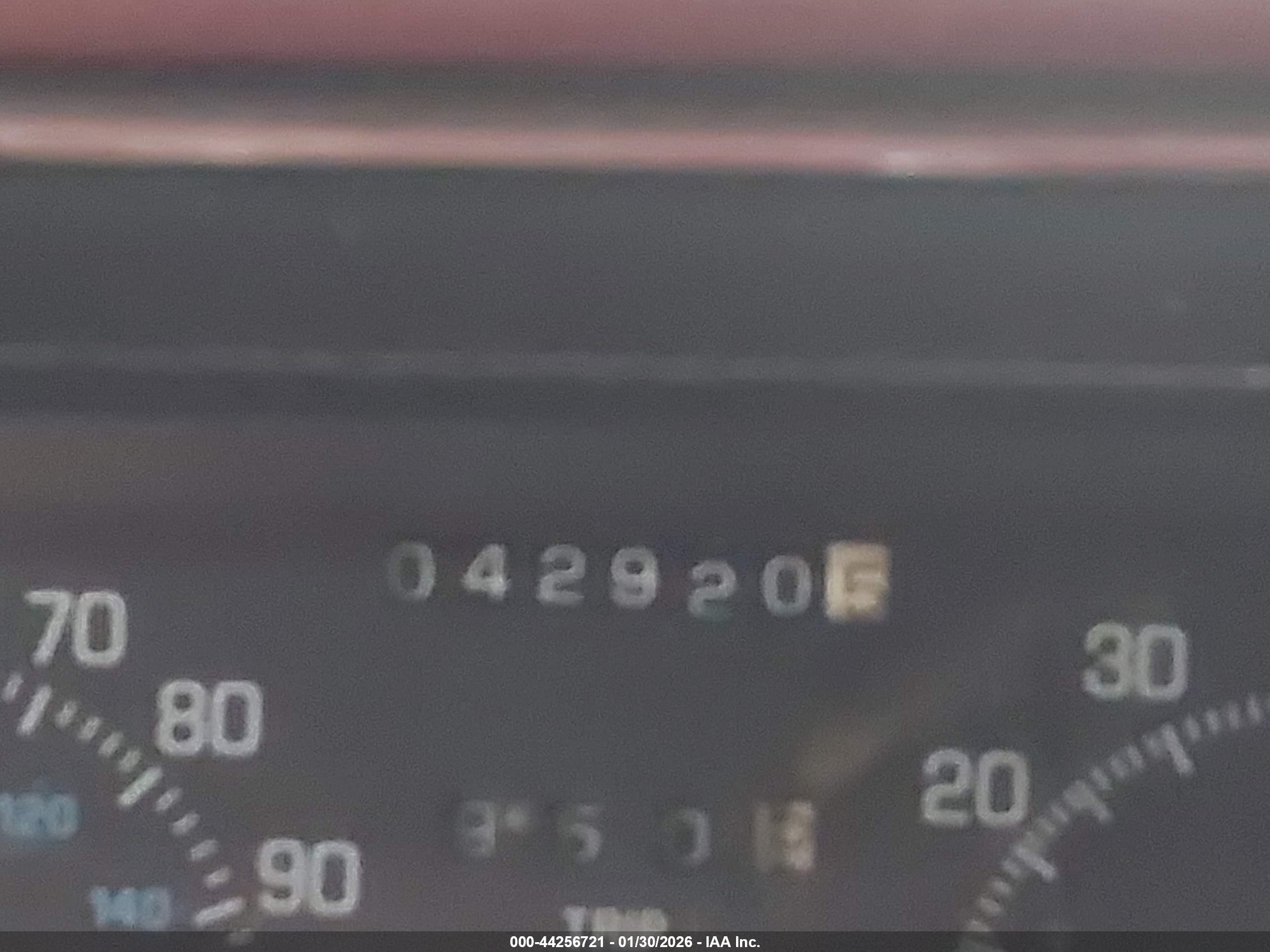 1992 Buick Park Avenue   Red vin: 1G4CW53L6N1629290