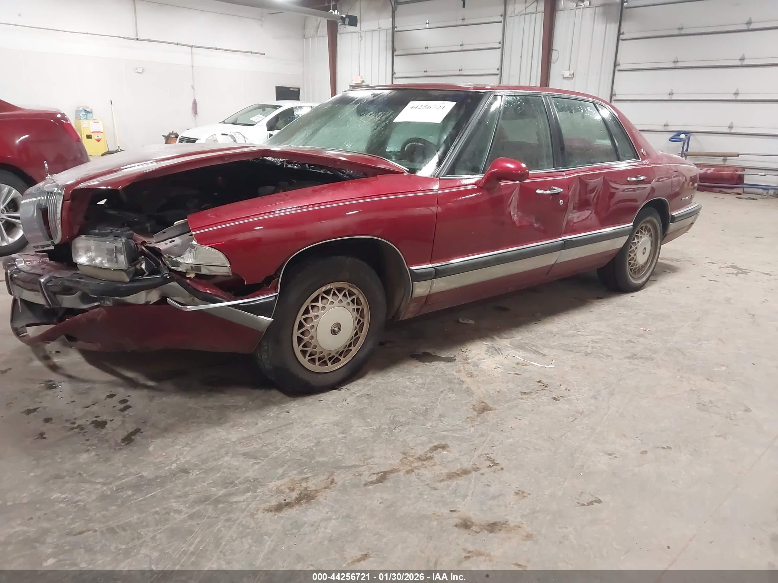 1992 Buick Park Avenue   Red vin: 1G4CW53L6N1629290