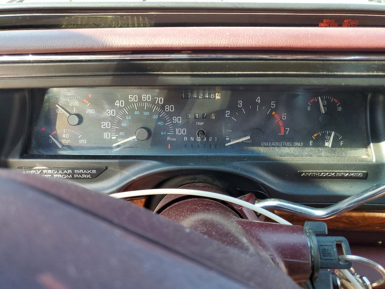 1993 Buick Park Avenue Red vin: 1G4CW53L6P1615795