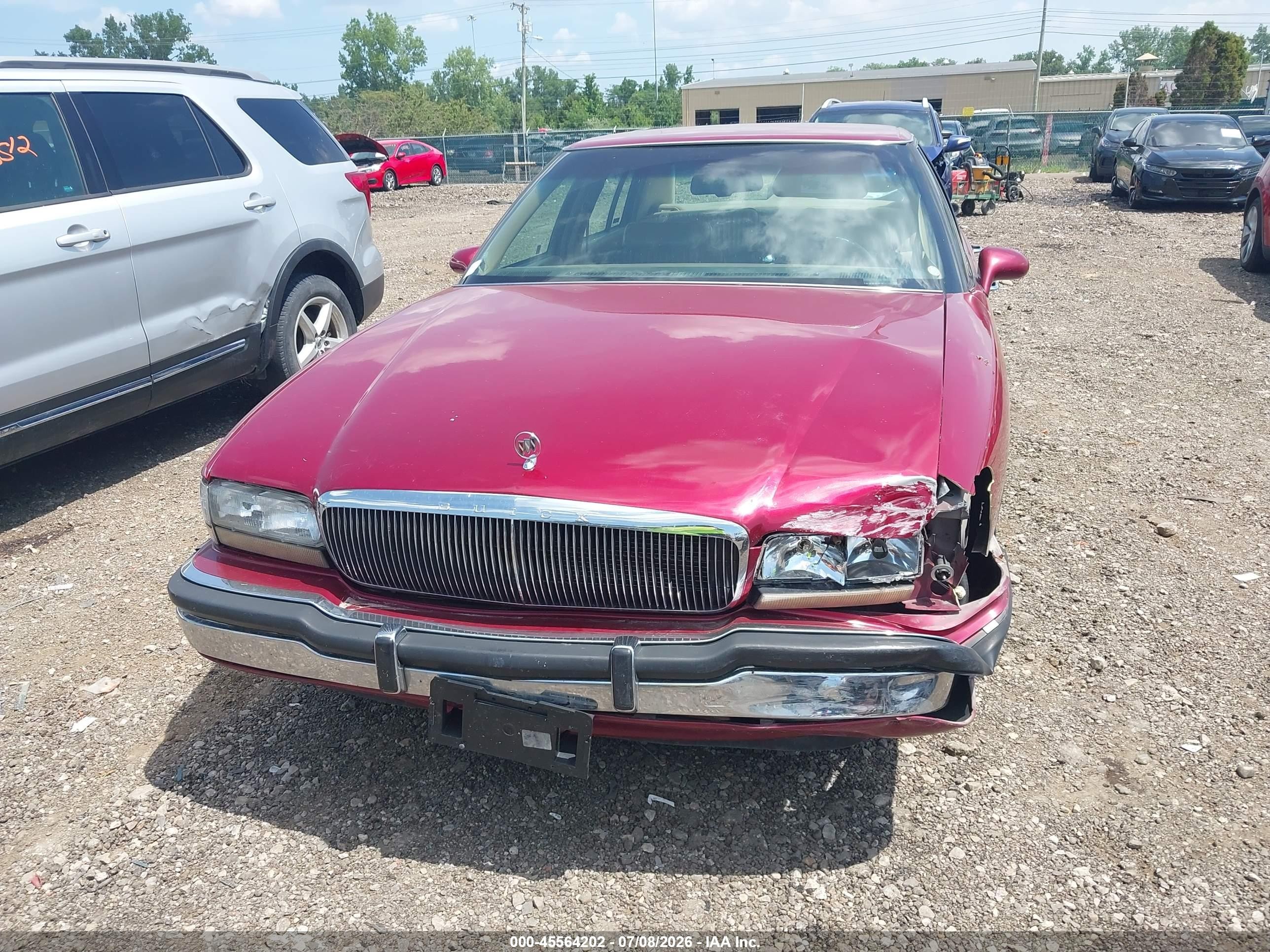 1992 Buick Park Avenue   Red vin: 1G4CW53L9N1663742