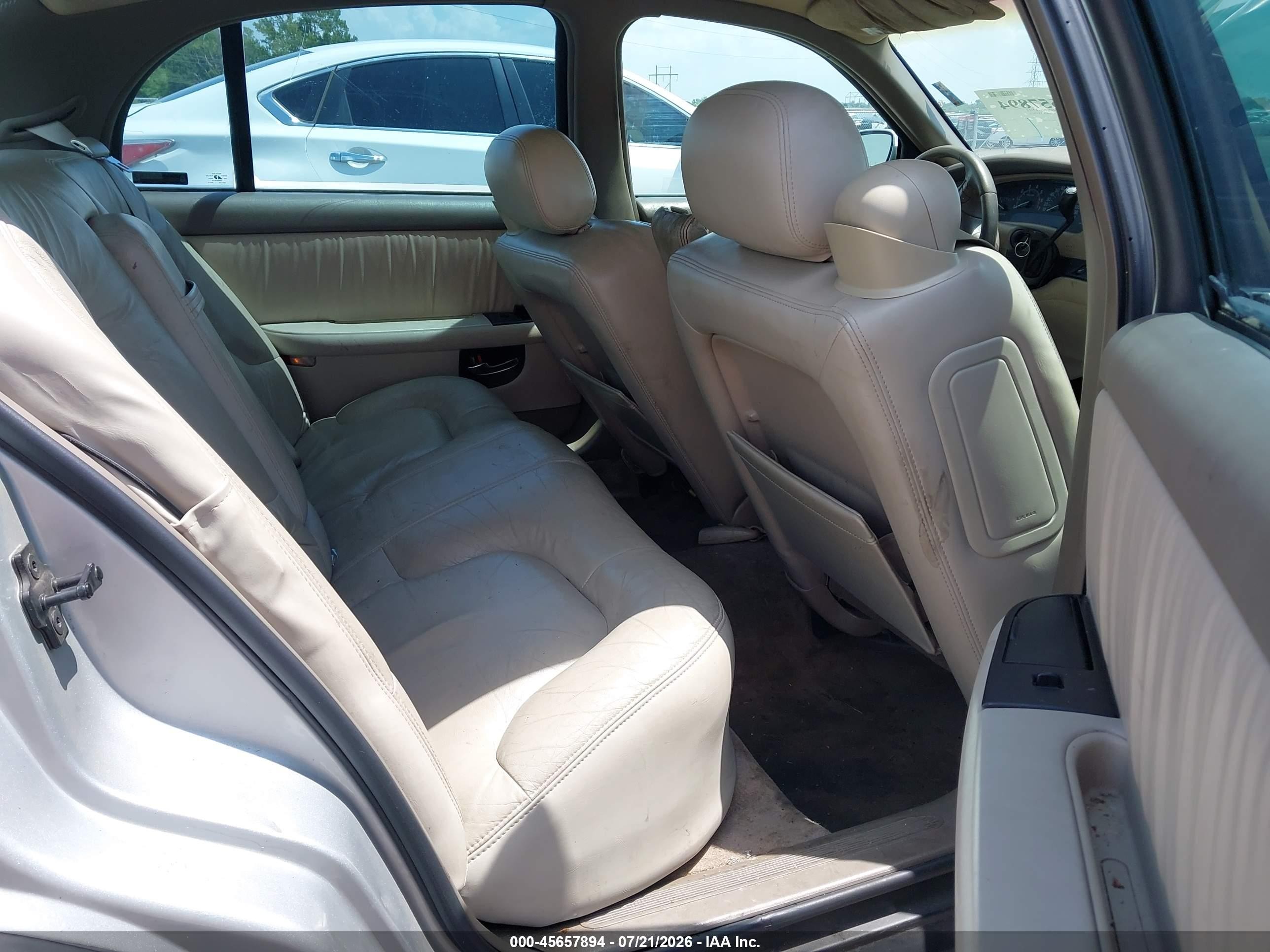 2002 Buick Park Avenue   Серебряный vin: 1G4CW54K024157961