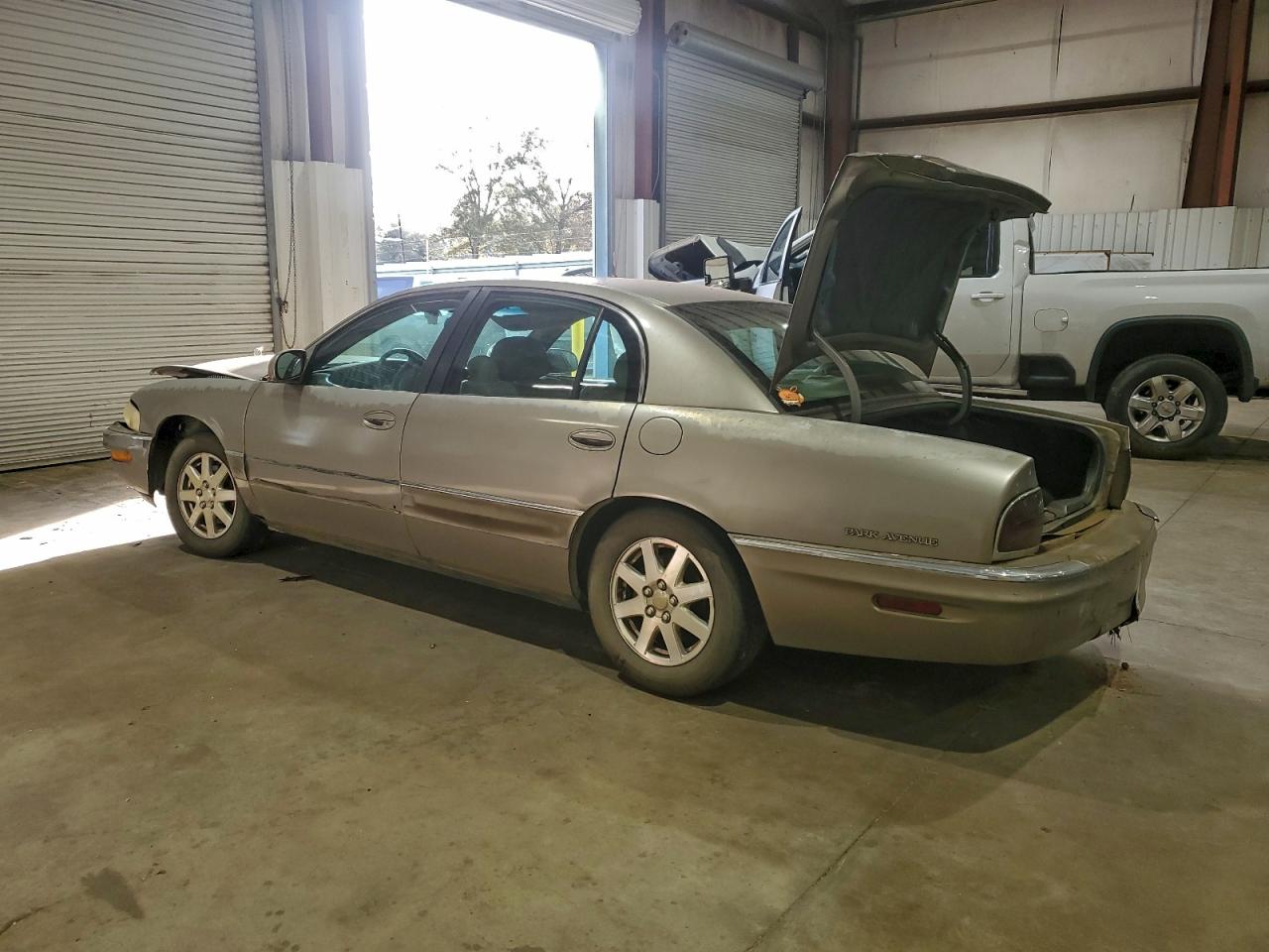 2004 Buick Park Avenue Tan vin: 1G4CW54K044135476