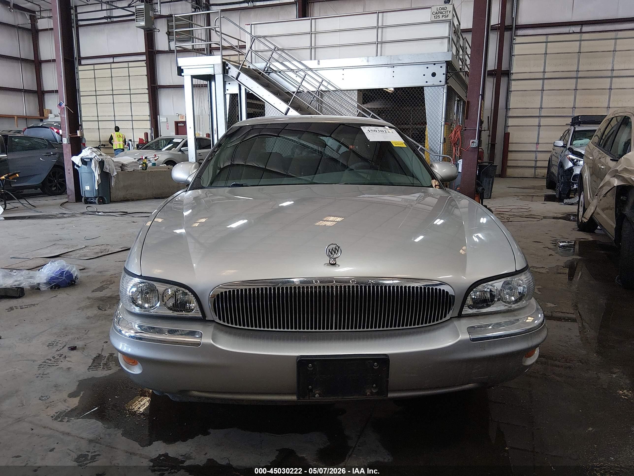 2004 Buick Park Avenue   Silver vin: 1G4CW54K044155209