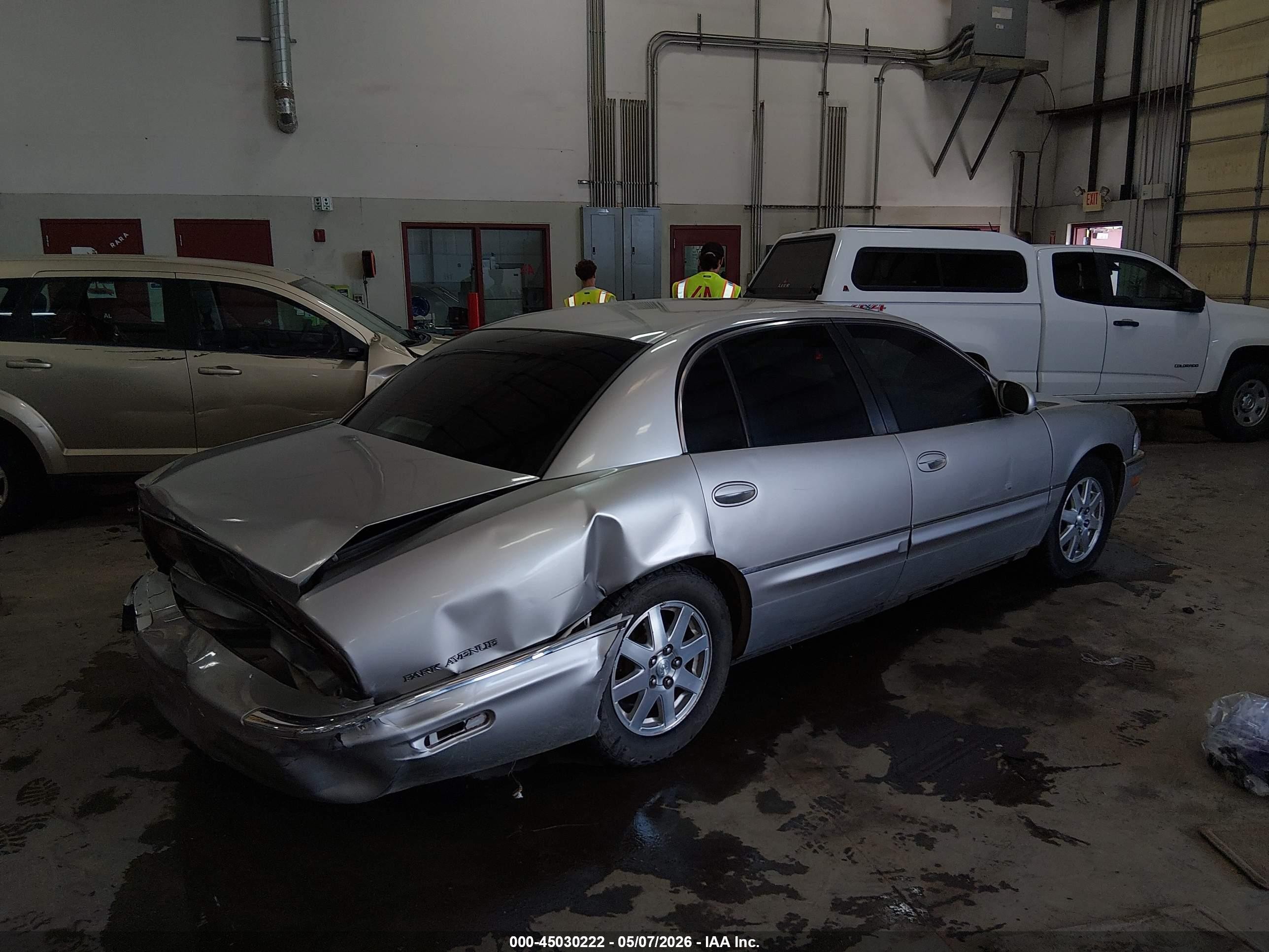 2004 Buick Park Avenue   Silver vin: 1G4CW54K044155209