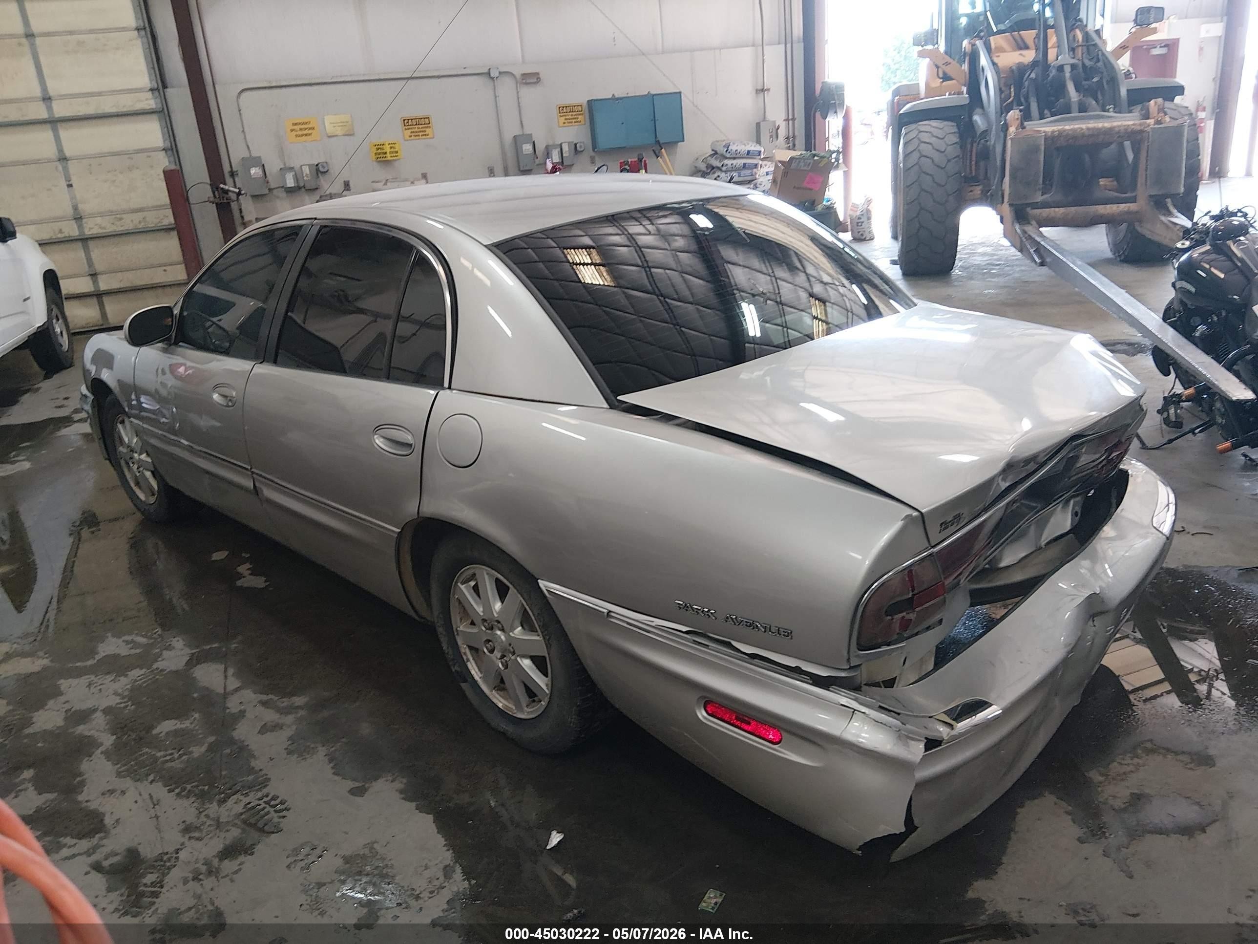 2004 Buick Park Avenue   Silver vin: 1G4CW54K044155209