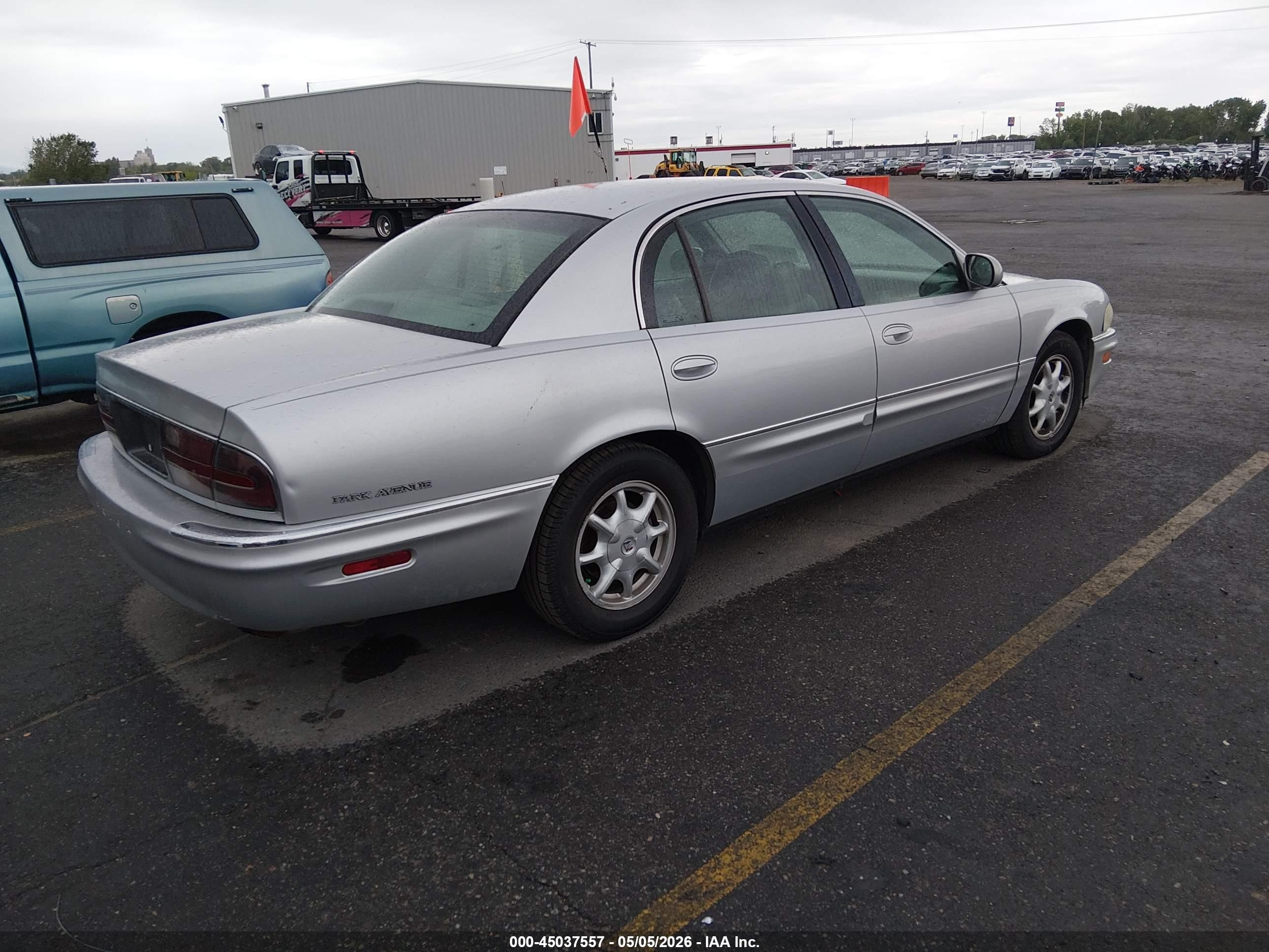 2001 Buick Park Avenue   Серебряный vin: 1G4CW54K114138897