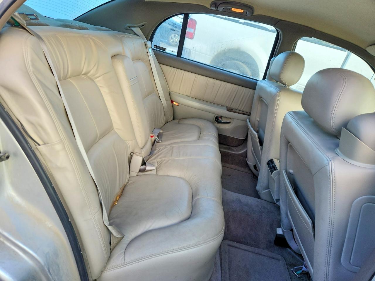 2002 Buick Park Avenue Silver vin: 1G4CW54K124131238