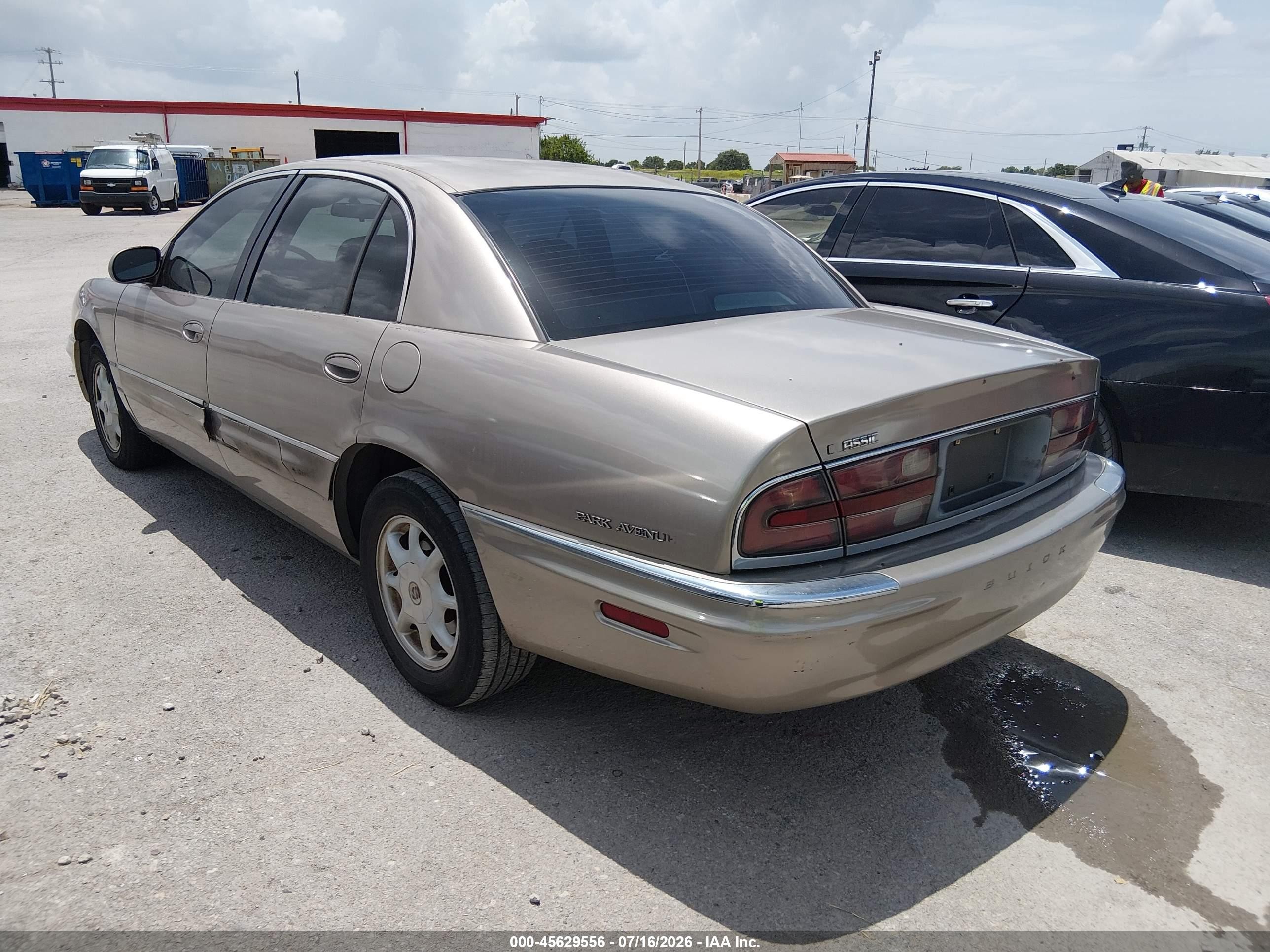 2003 Buick Park Avenue   Gold vin: 1G4CW54K134114022