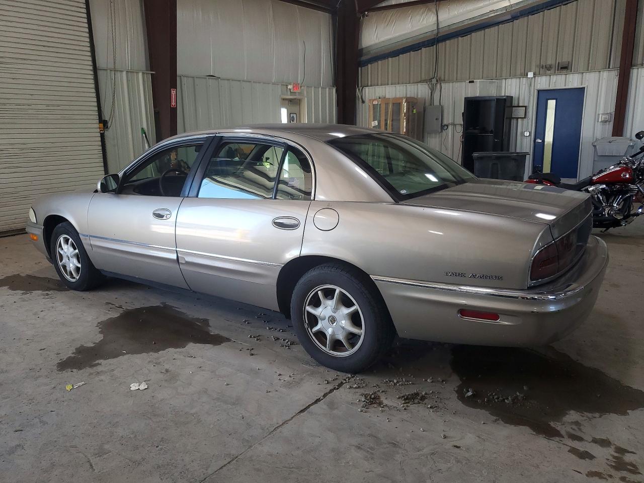 2002 Buick Park Avenue Silver vin: 1G4CW54K224105103