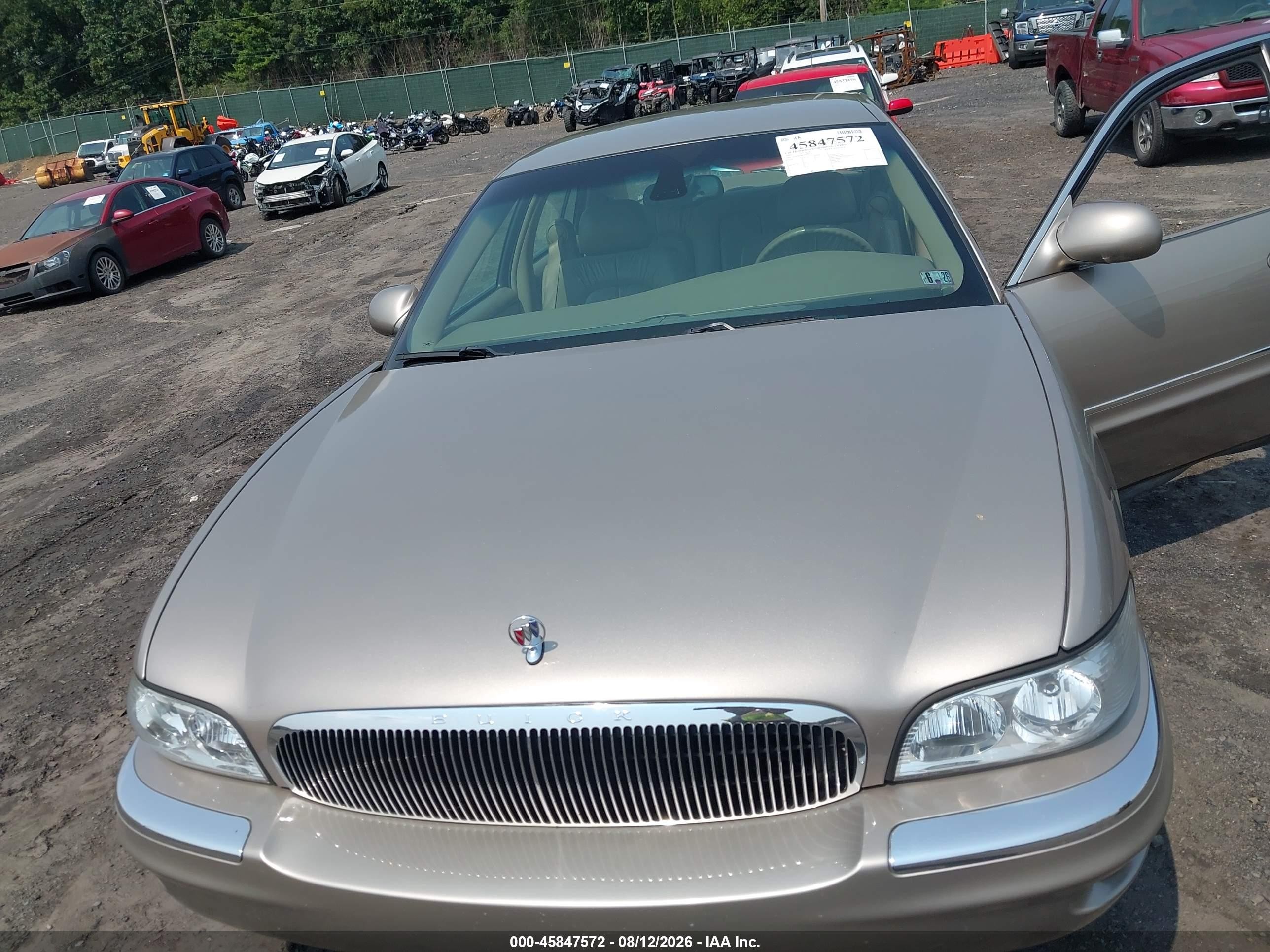 2002 Buick Park Avenue   Gold vin: 1G4CW54K224233356