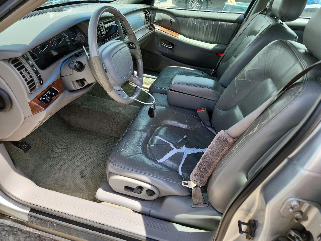 2000 Buick Park Avenue Silver vin: 1G4CW54K2Y4246746