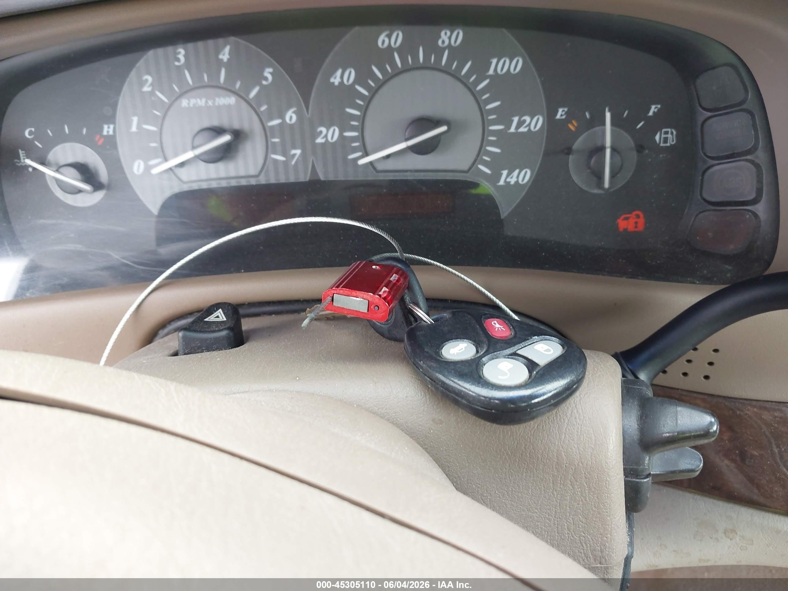 2005 Buick Park Avenue   Белый vin: 1G4CW54K354105924