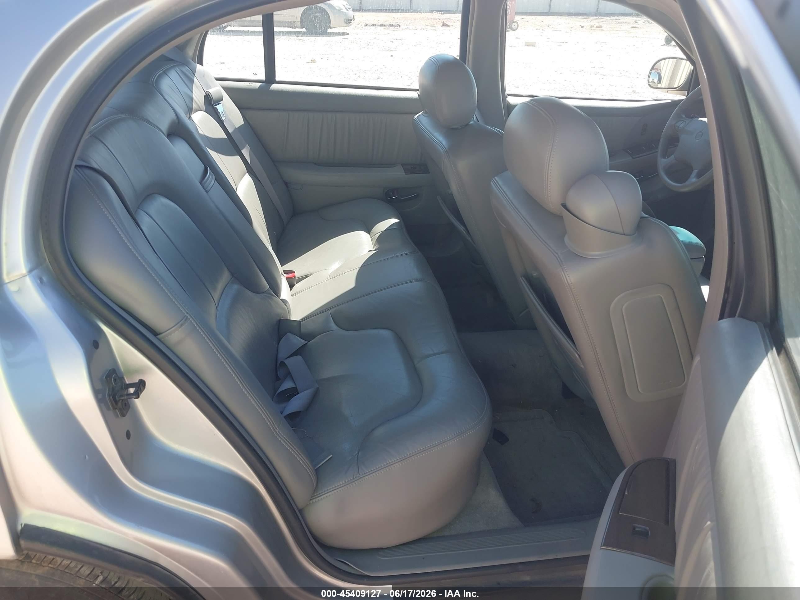 2004 Buick Park Avenue   Gray vin: 1G4CW54K444112279
