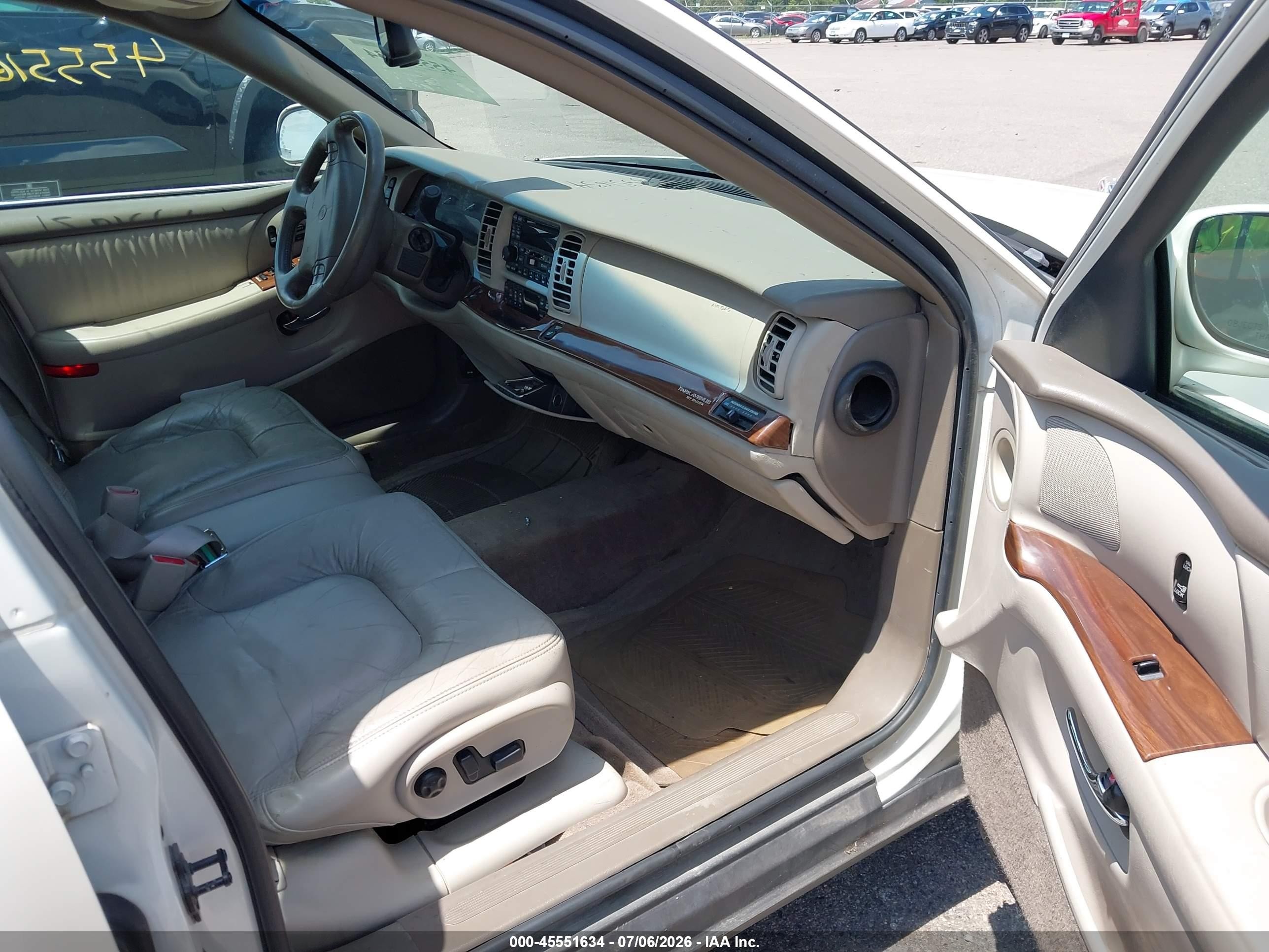 2003 Buick Park Avenue   White vin: 1G4CW54K534146830