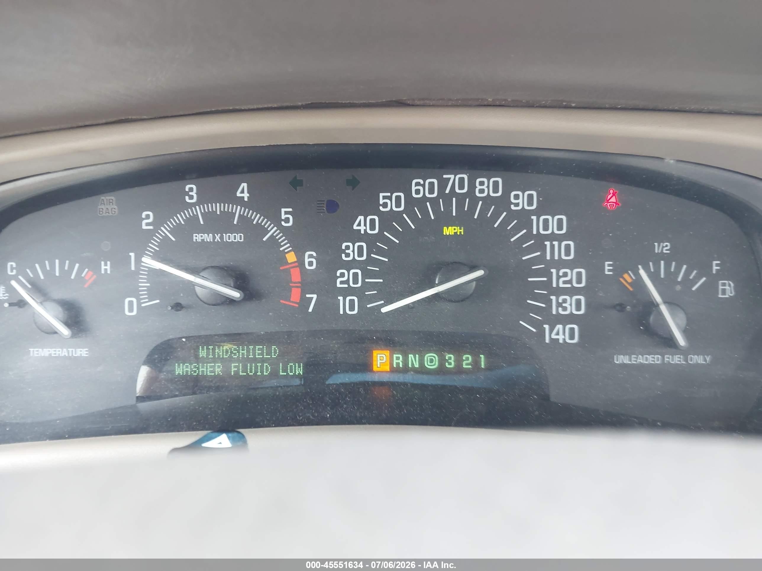 2003 Buick Park Avenue   White vin: 1G4CW54K534146830