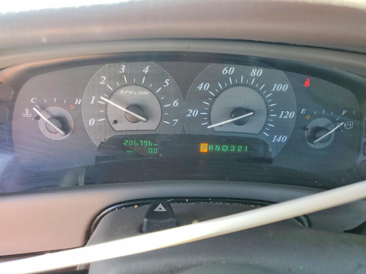 2004 Buick Park Avenue White vin: 1G4CW54K544106474