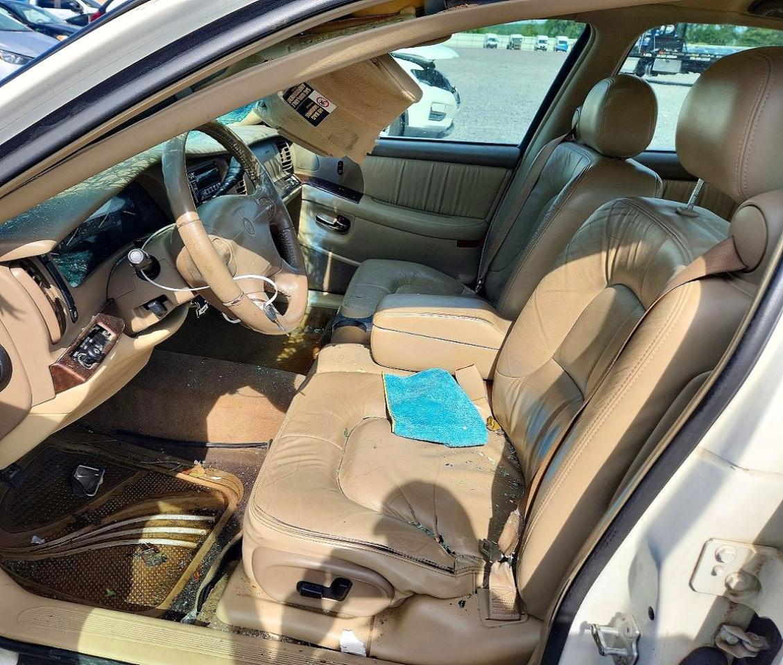 2004 Buick Park Avenue White vin: 1G4CW54K544164701