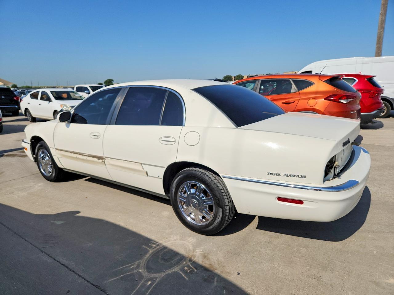 2001 Buick Park Avenue White vin: 1G4CW54K614205221