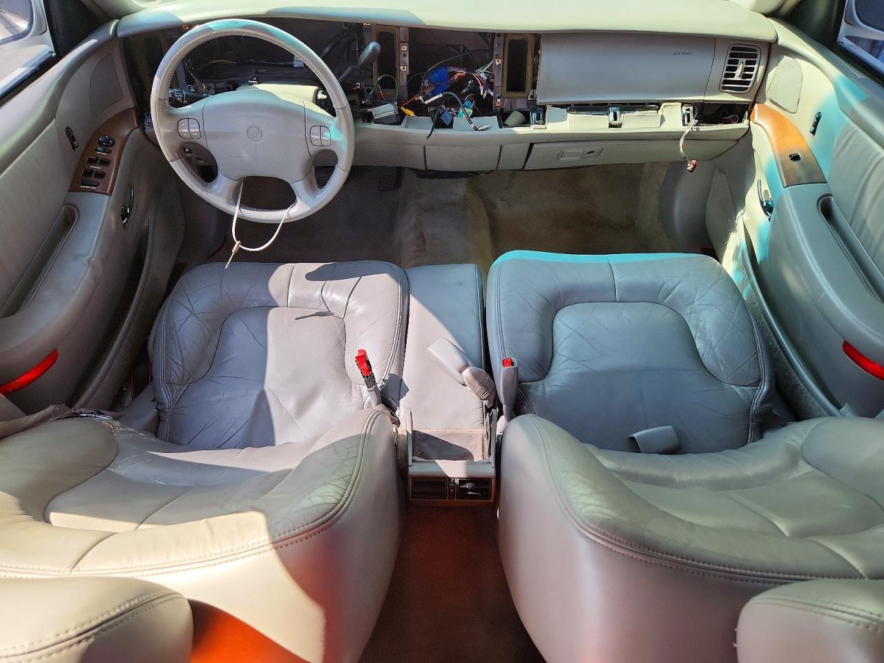 2001 Buick Park Avenue White vin: 1G4CW54K614205221