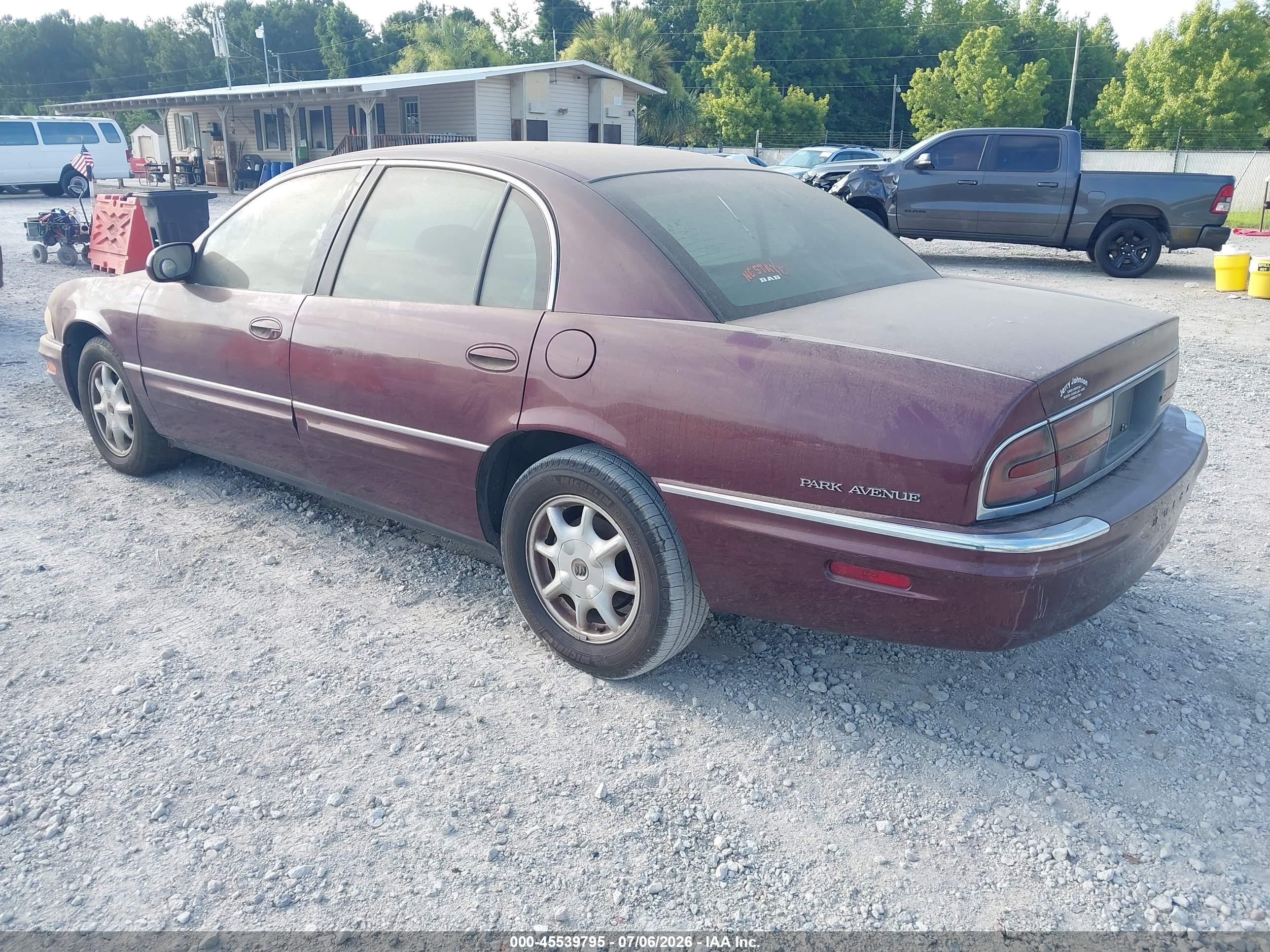 2003 Buick Park Avenue   Red vin: 1G4CW54K634136825