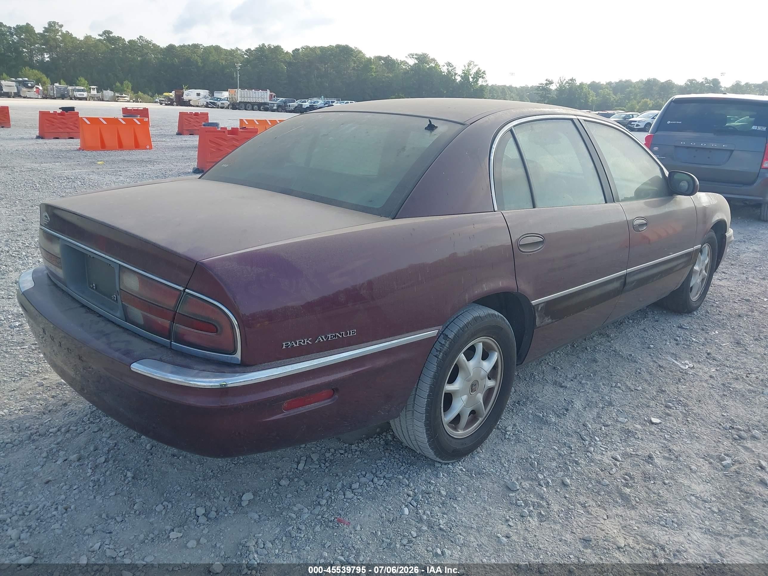 2003 Buick Park Avenue   Red vin: 1G4CW54K634136825