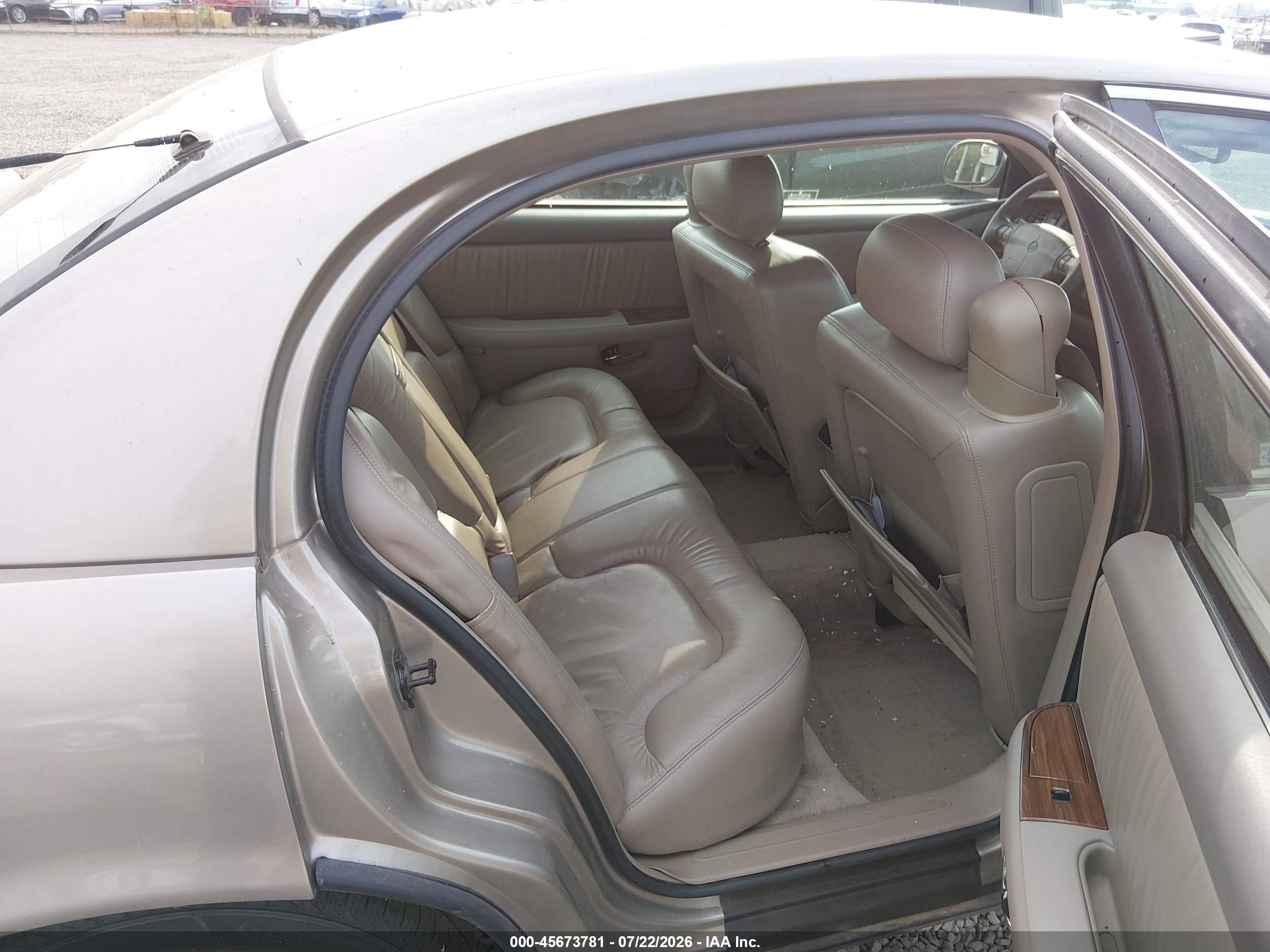 2002 Buick Park Avenue   Tan vin: 1G4CW54K724193159
