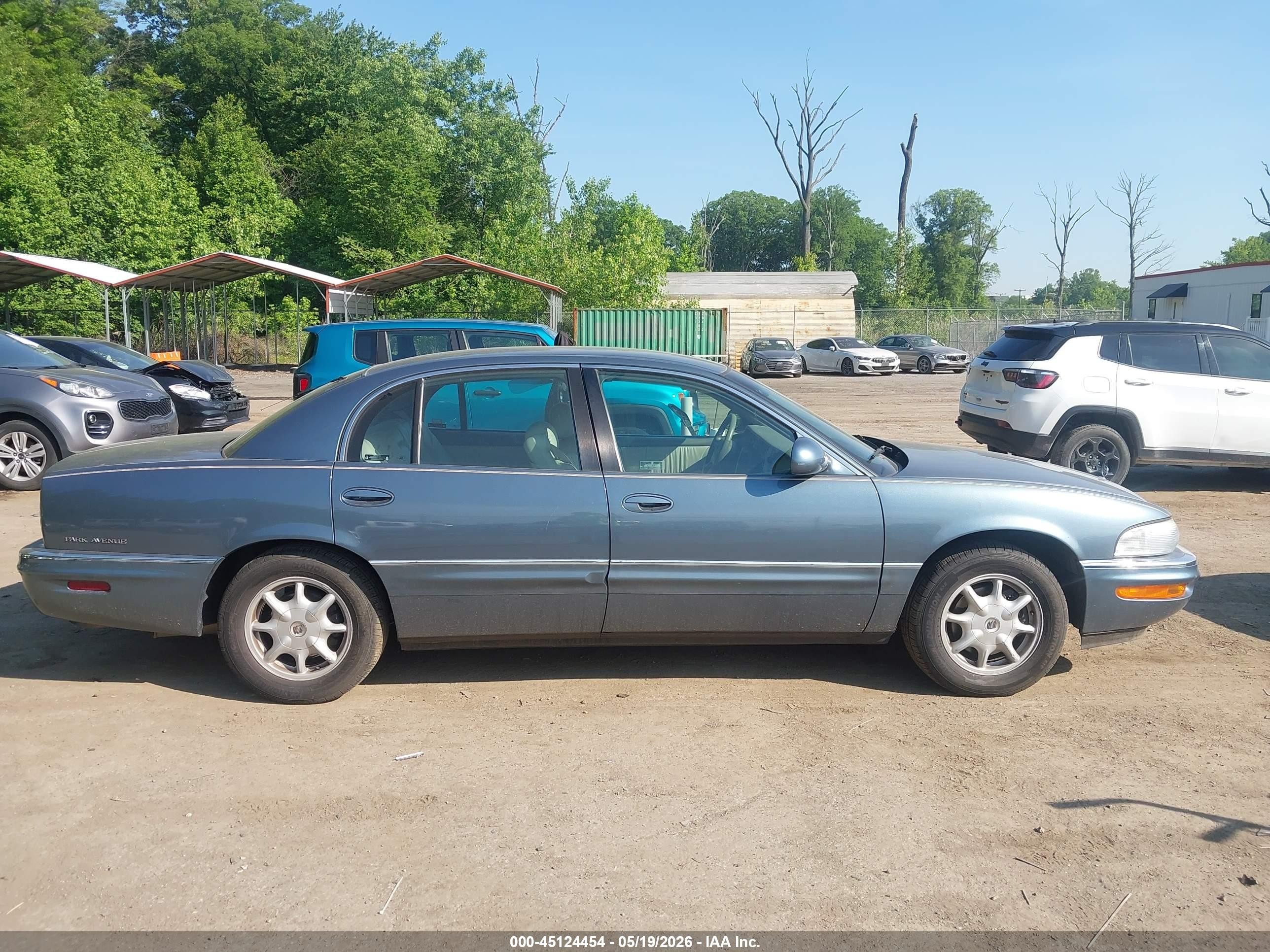 2002 Buick Park Avenue   Light Blue vin: 1G4CW54K724233045