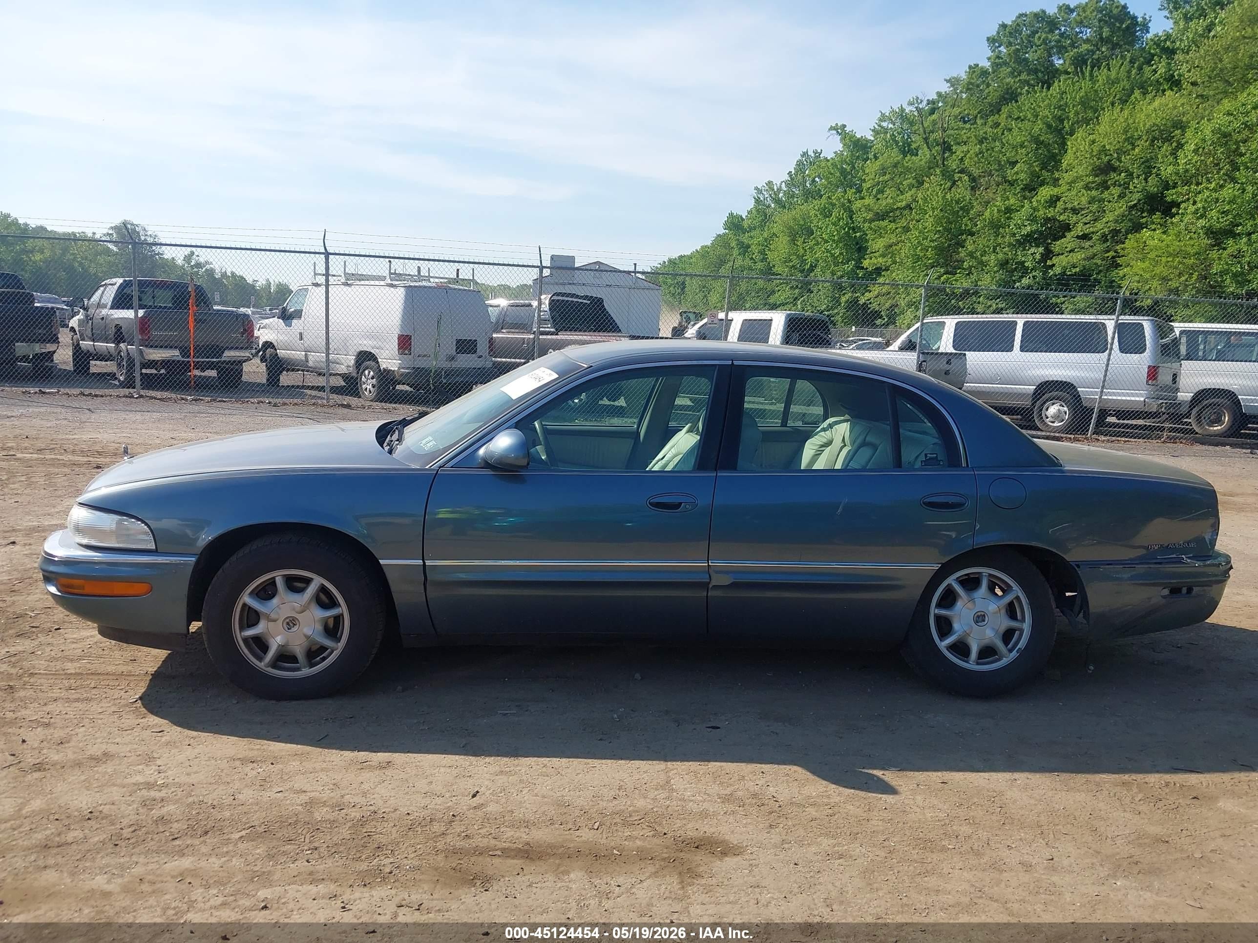 2002 Buick Park Avenue   Light Blue vin: 1G4CW54K724233045