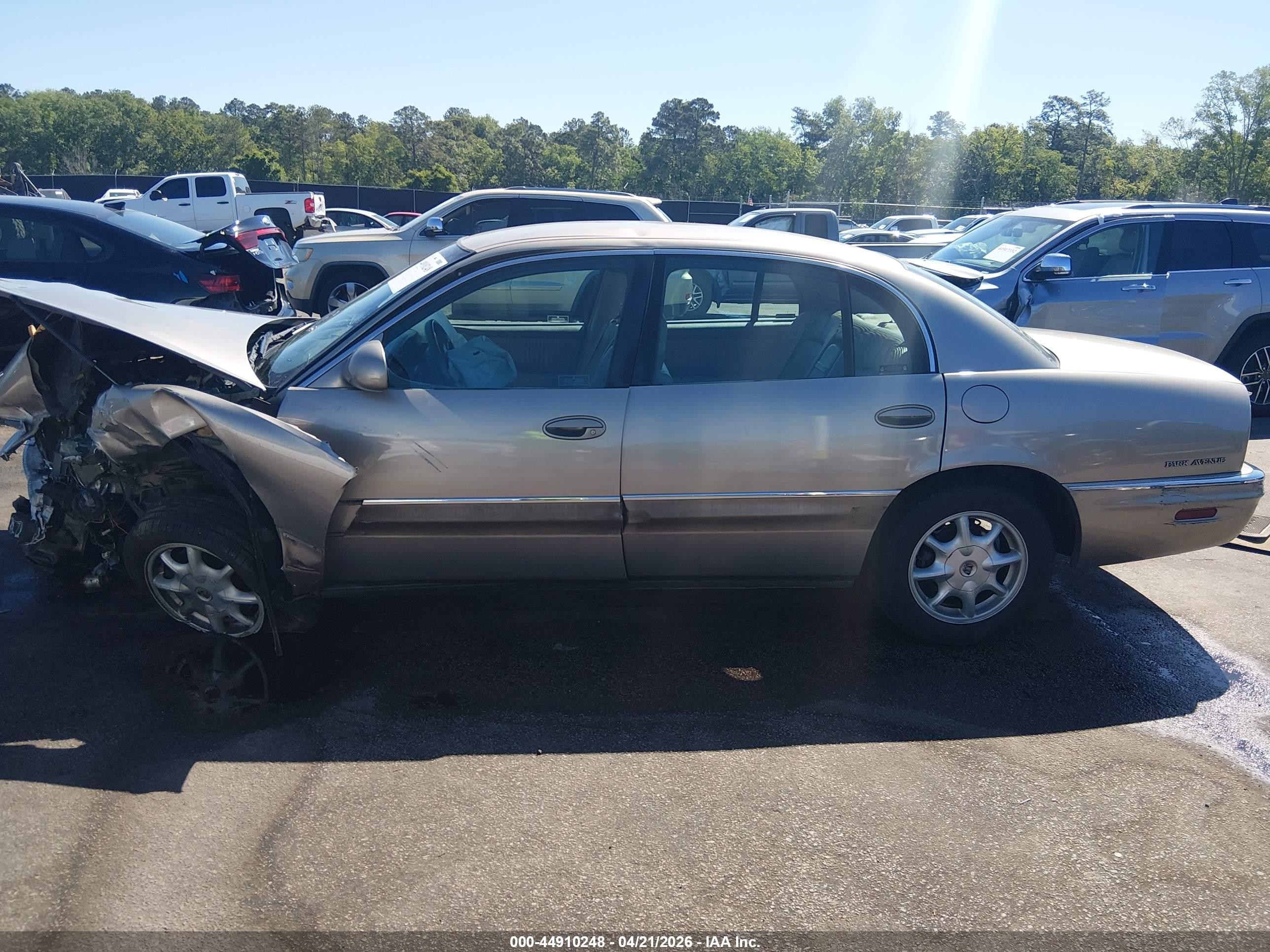 2003 Buick Park Avenue   Gold vin: 1G4CW54K734104997