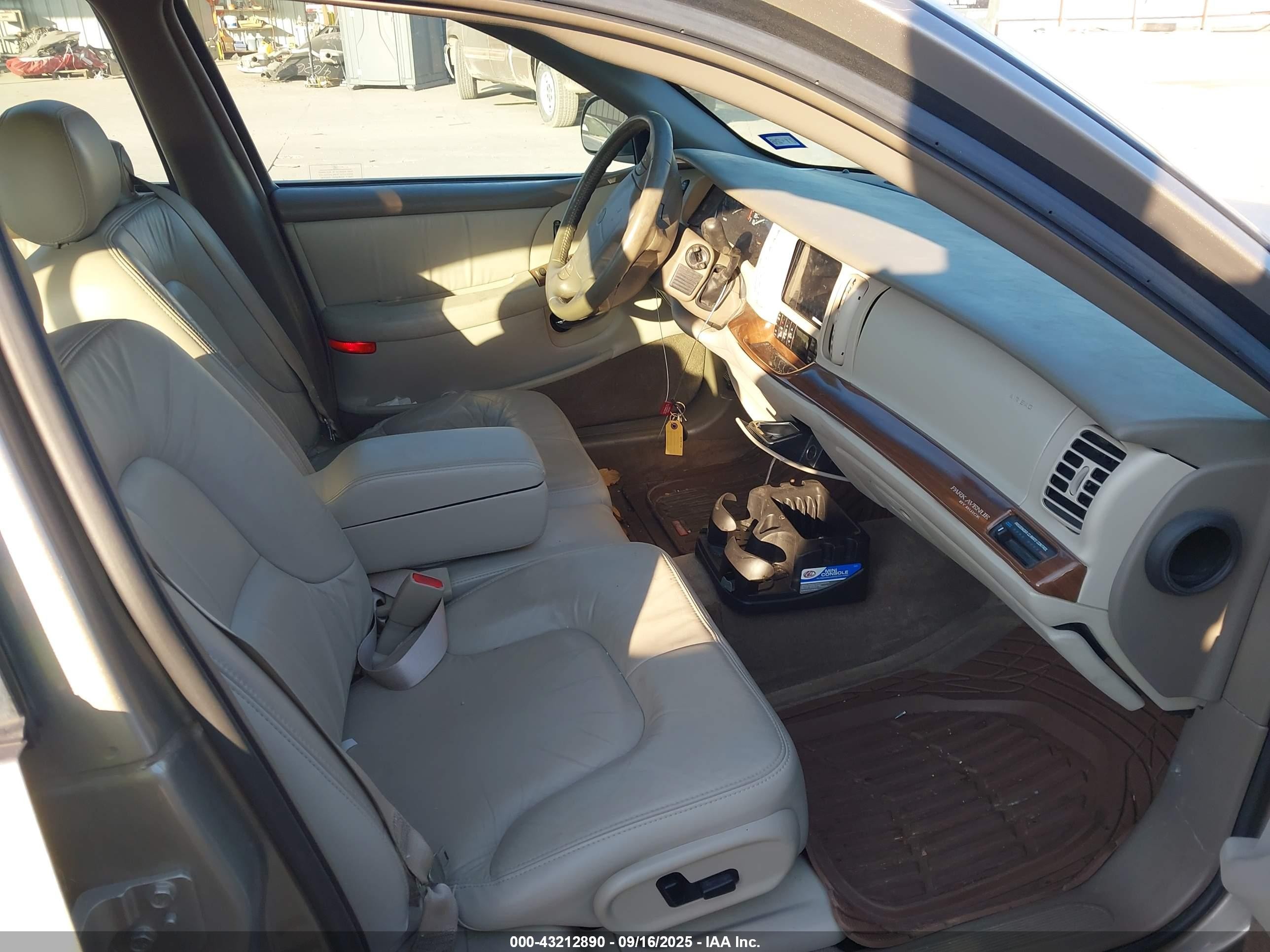 2003 Buick Park Avenue   Gold vin: 1G4CW54K734134467