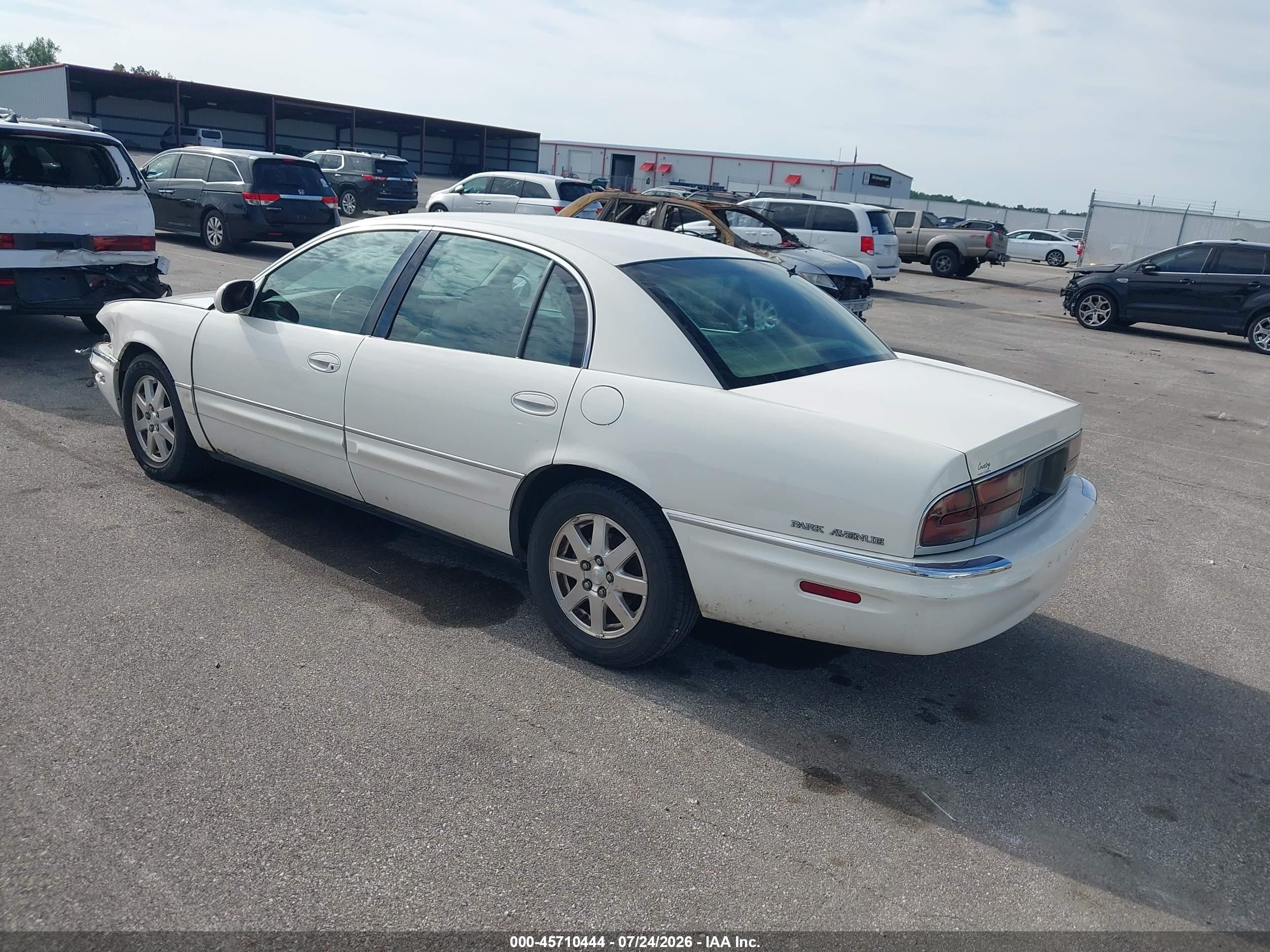 2004 Buick Park Avenue   White vin: 1G4CW54K744152453