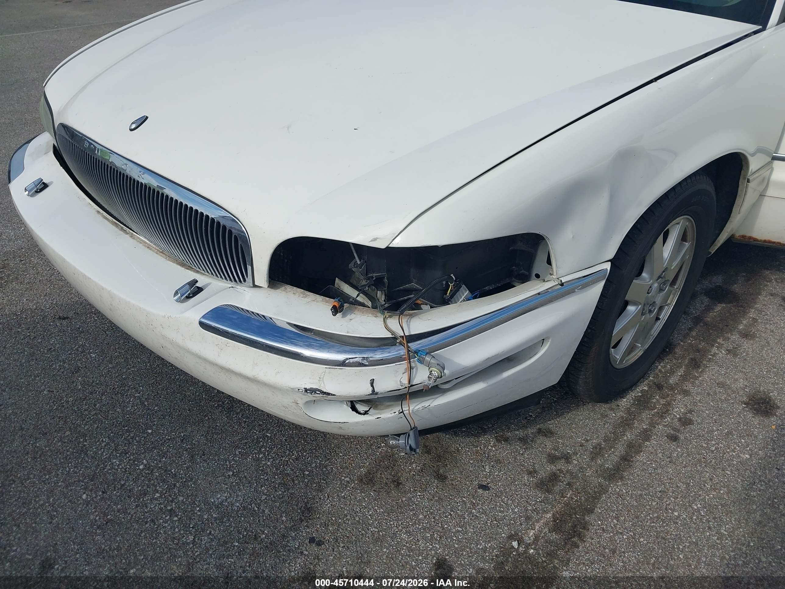 2004 Buick Park Avenue   White vin: 1G4CW54K744152453