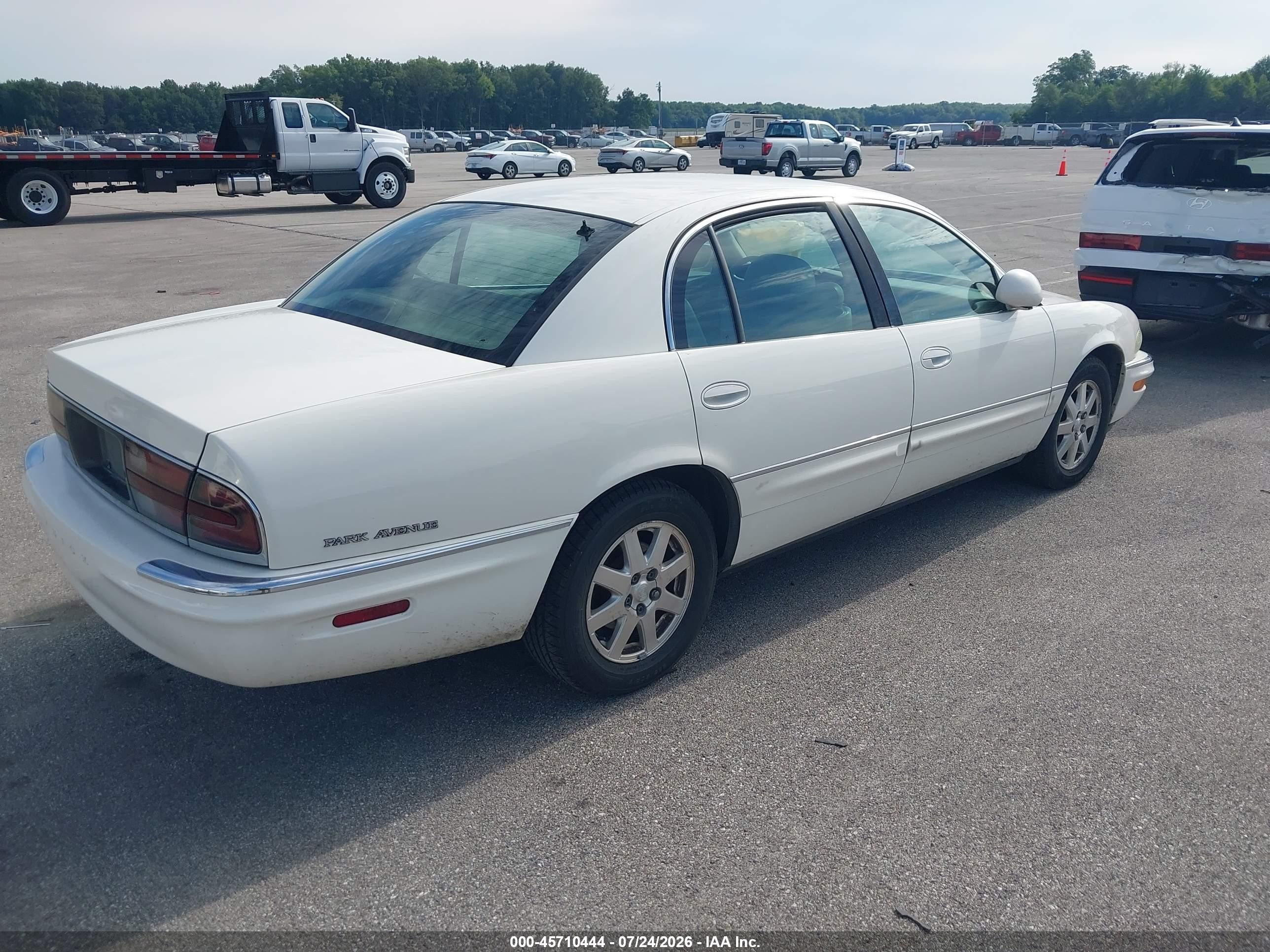 2004 Buick Park Avenue   White vin: 1G4CW54K744152453
