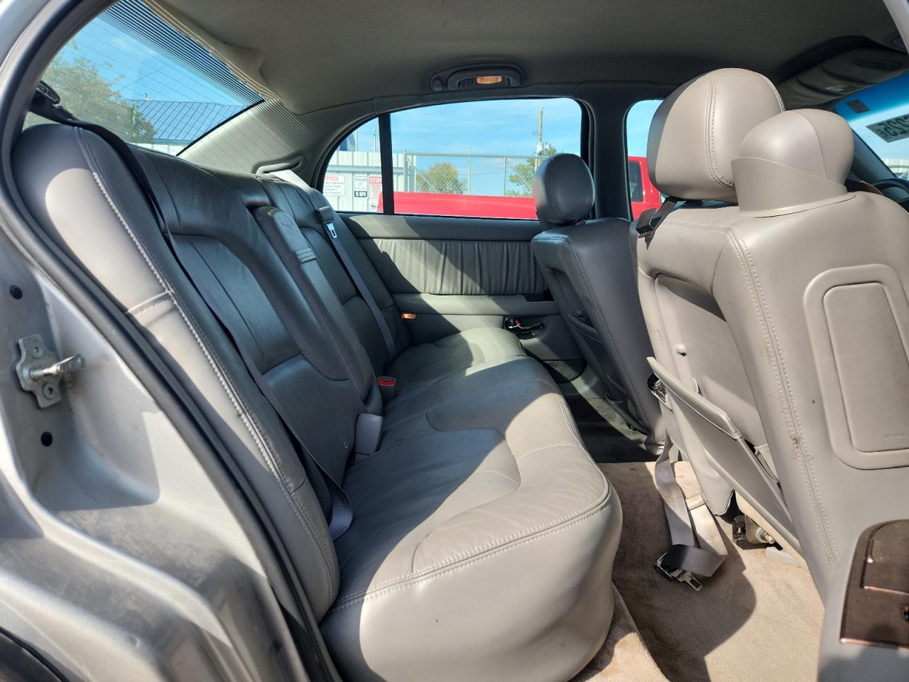 2005 Buick Park Avenue Silver vin: 1G4CW54K754104422