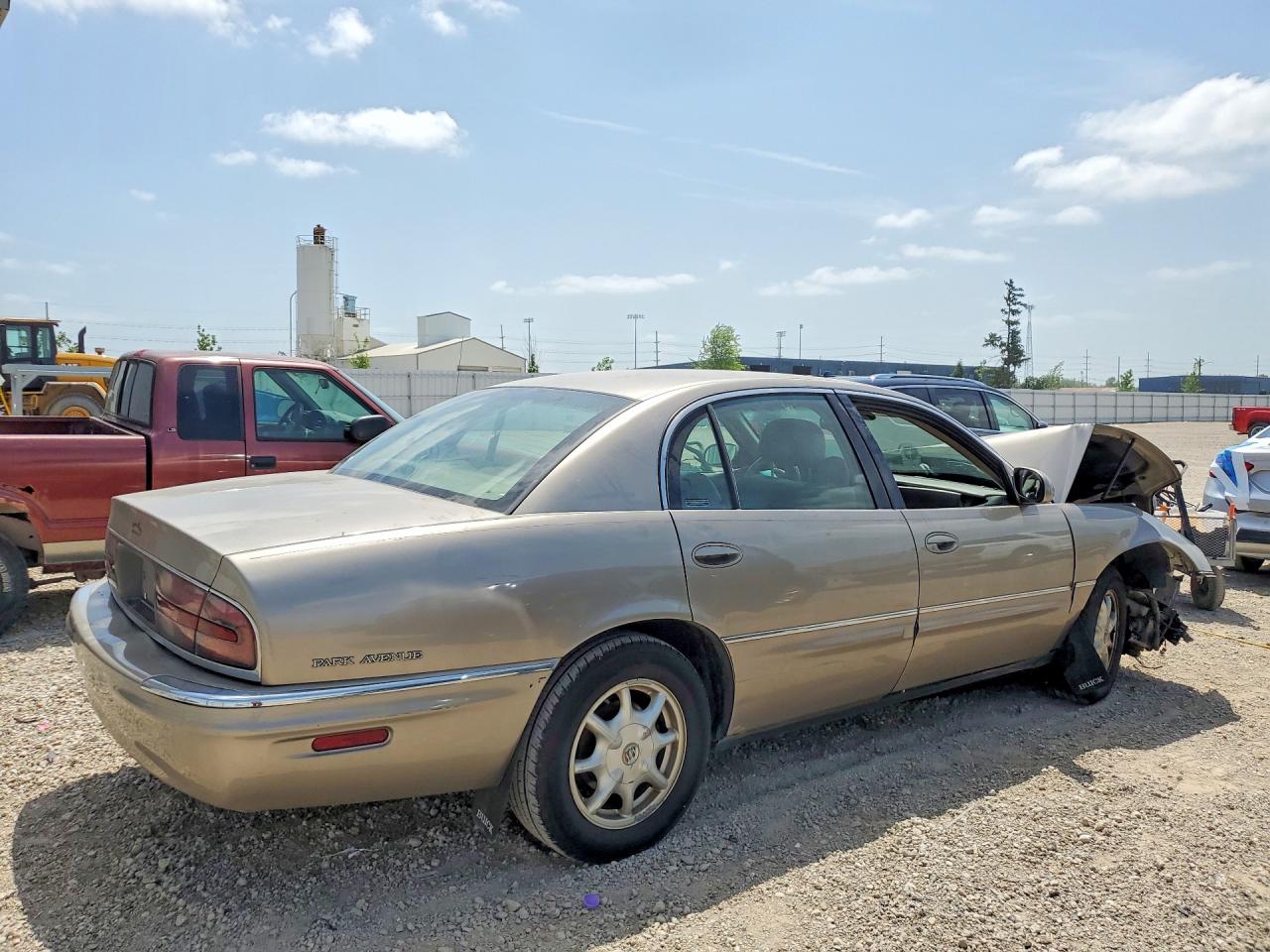 2000 Buick Park Avenue Gold vin: 1G4CW54K7Y4227772