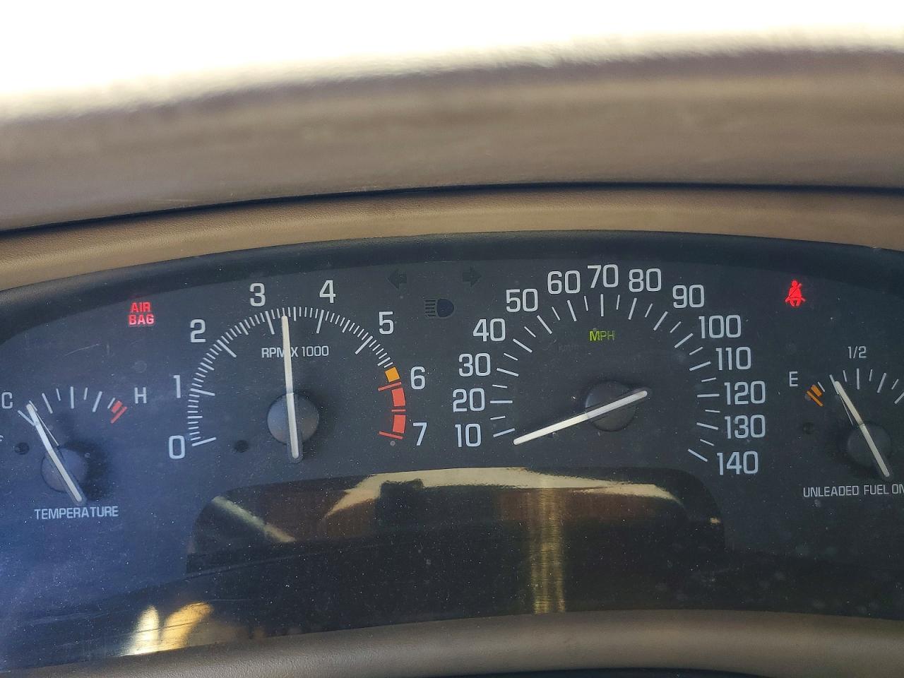 2002 Buick Park Avenue Gold vin: 1G4CW54K824182929