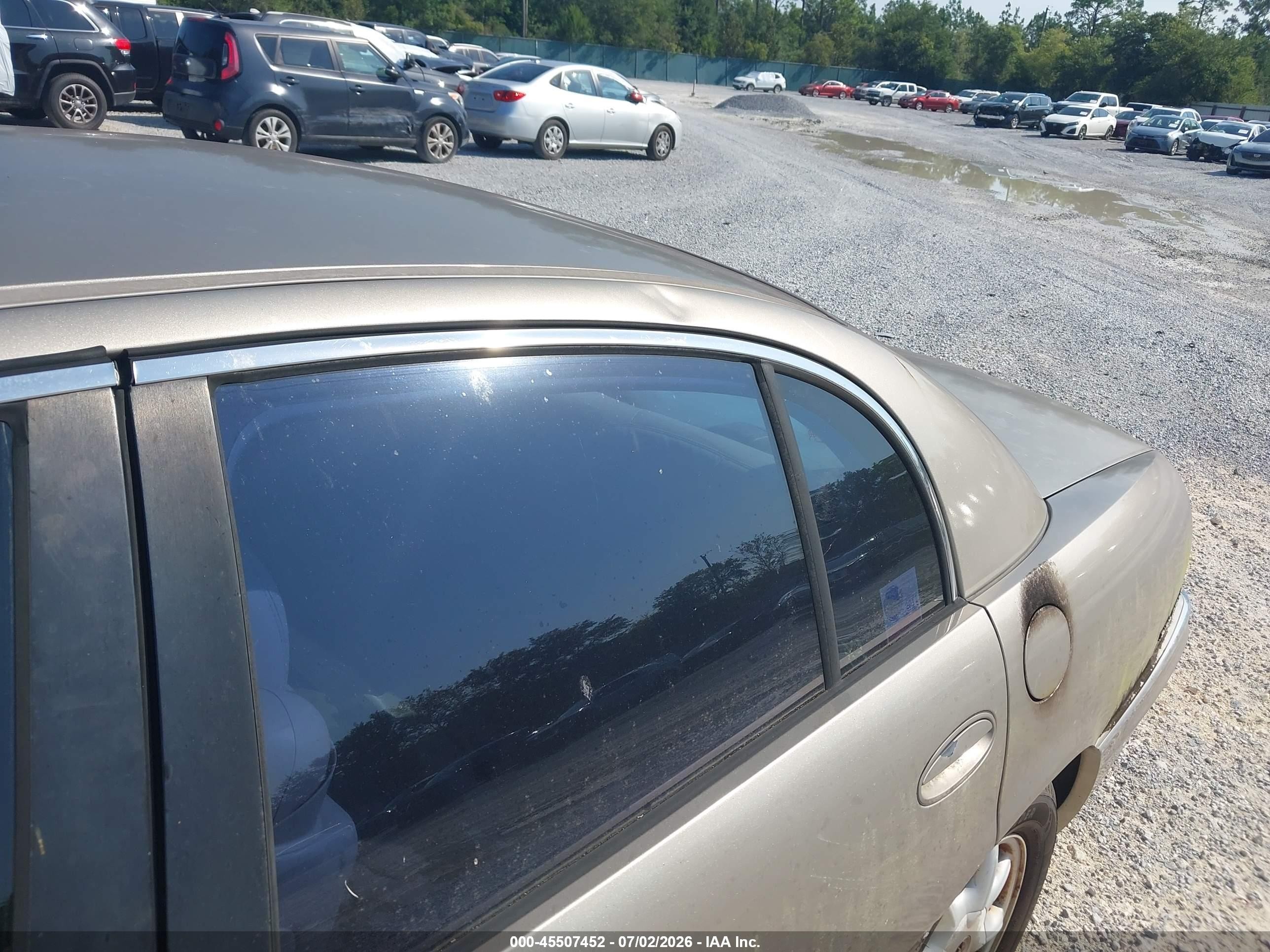 2003 Buick Park Avenue   Champagne vin: 1G4CW54K834111487